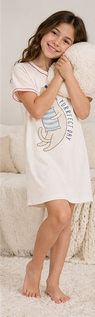 lifestyle view of Gingersnaps girls gswdr0010