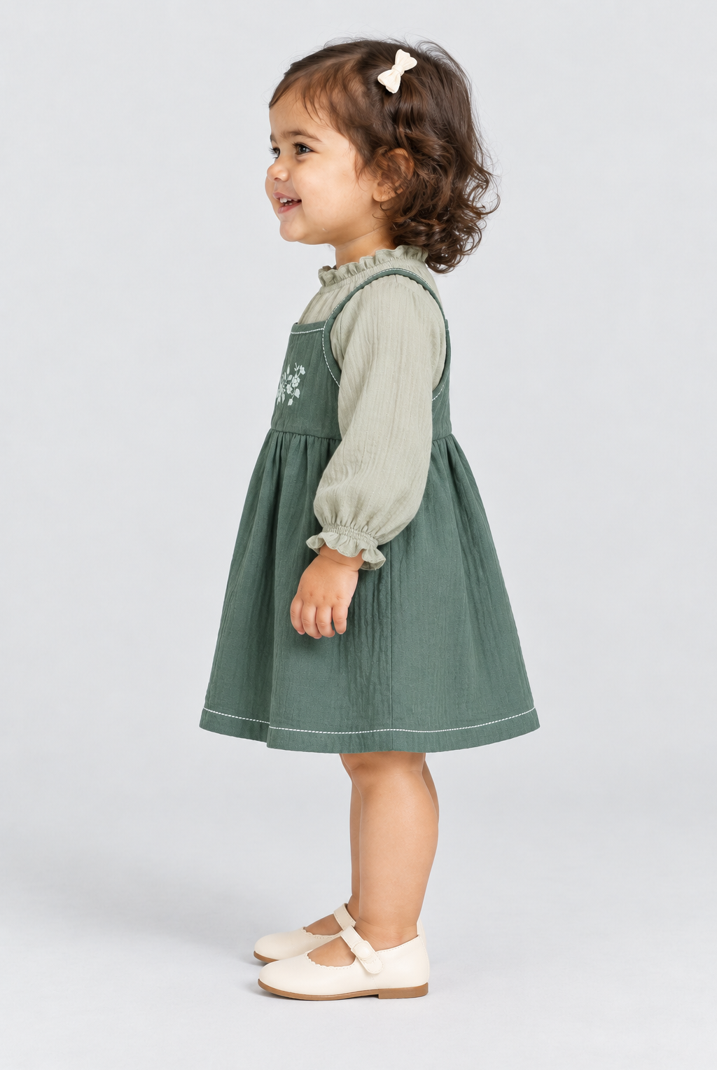 طقم فستان بناتي رضع حمالات وبلوزة كم — side model view