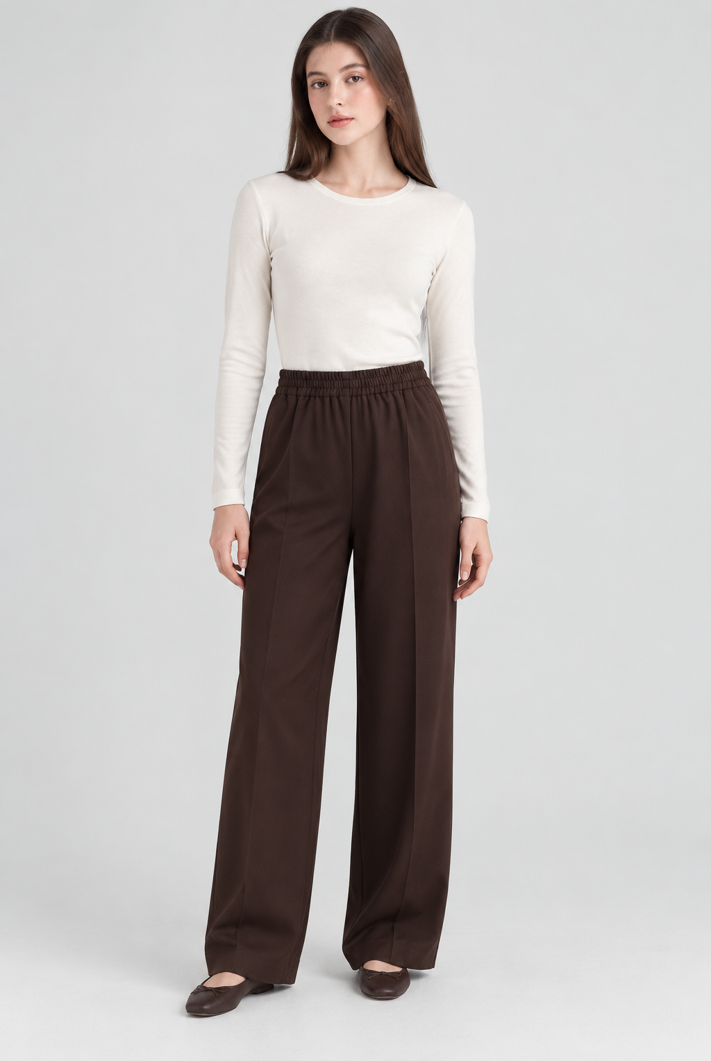 Full front view - brown long pants - Andrea