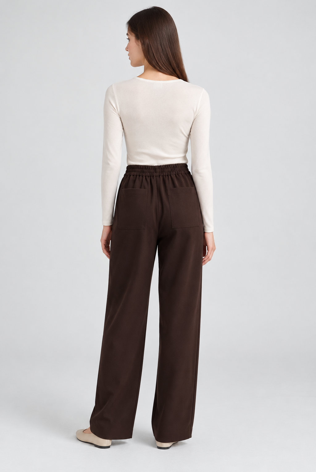 Back view - brown long pants - Andrea
