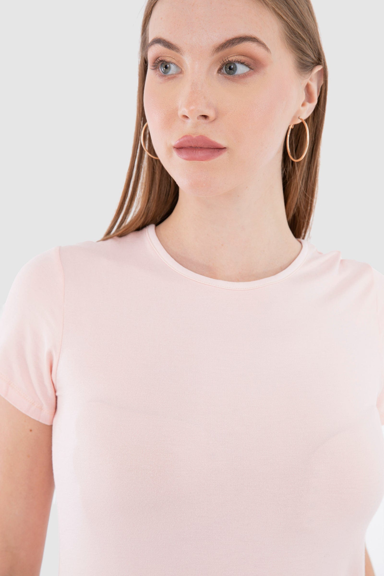 كارينا بلوزة كم قصير من الفيسكوز سادة