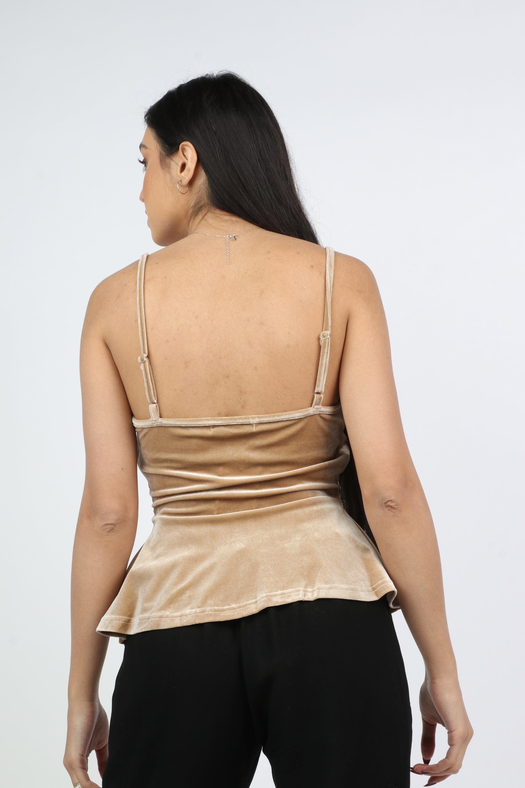 كيتشن بلوزة مخمل نسائي بحمالات رقيقة