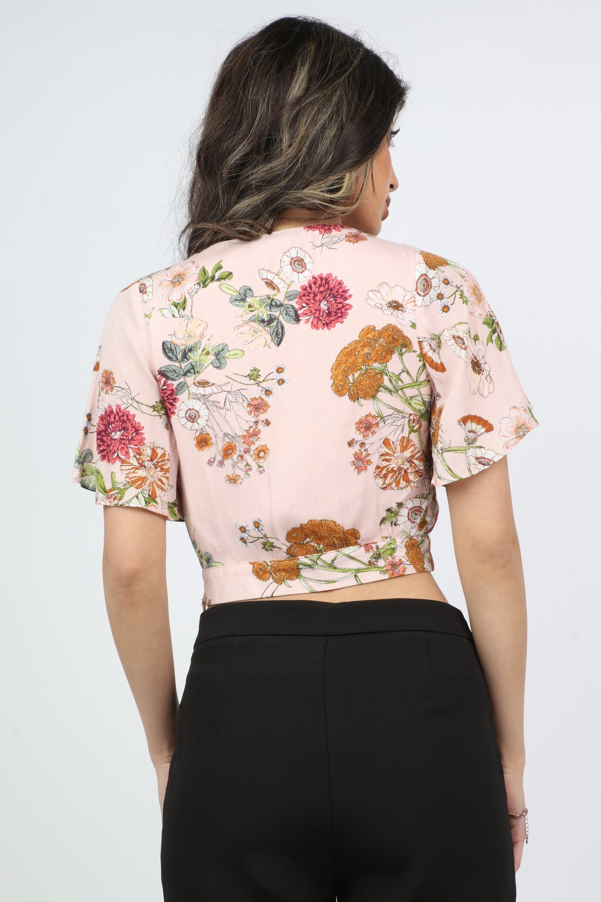 كيتشن بلوزة بأكمام قصيرة فسكوز نص بطن