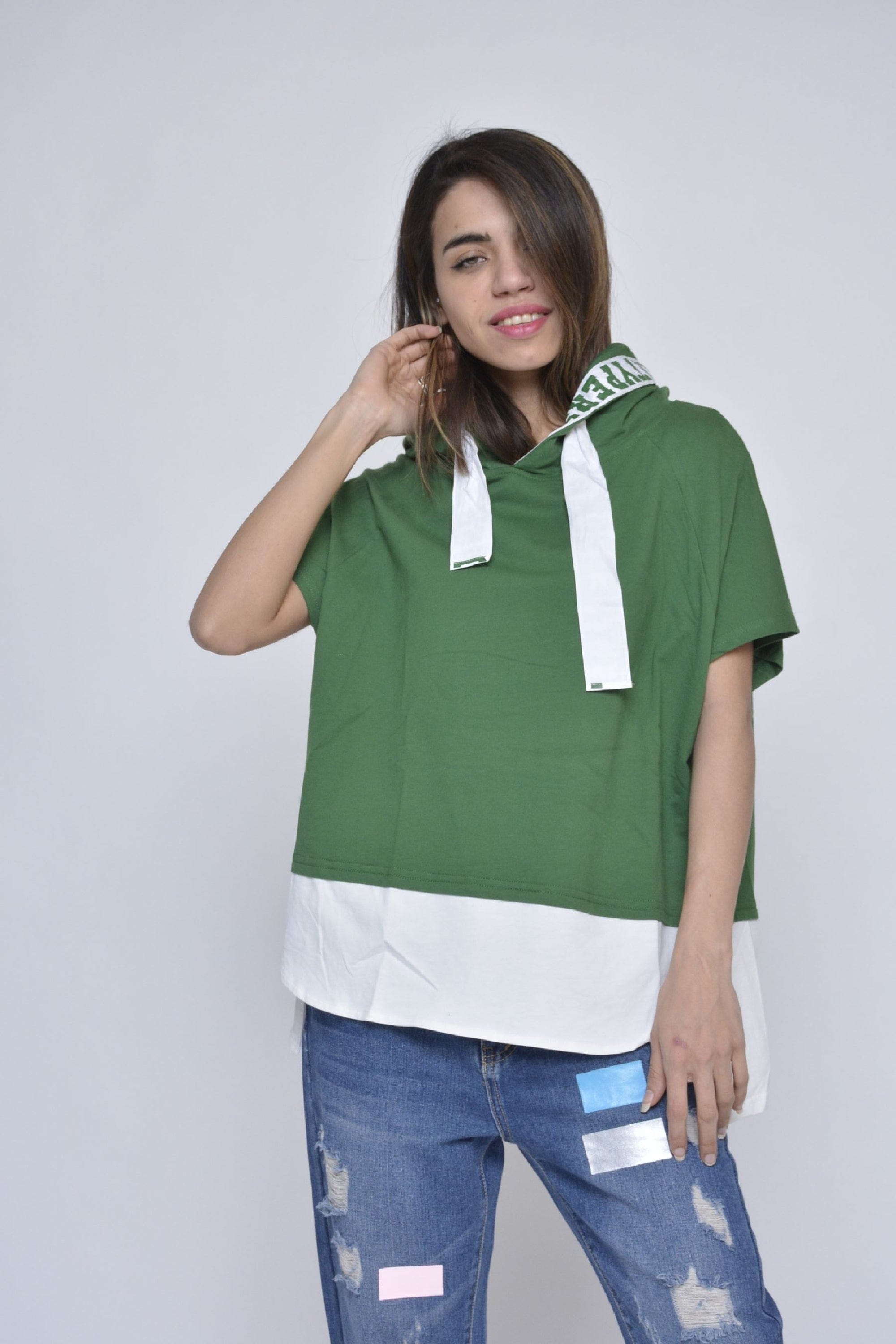 كيتشن سويت شيرت بقبعة نص كم نسائي