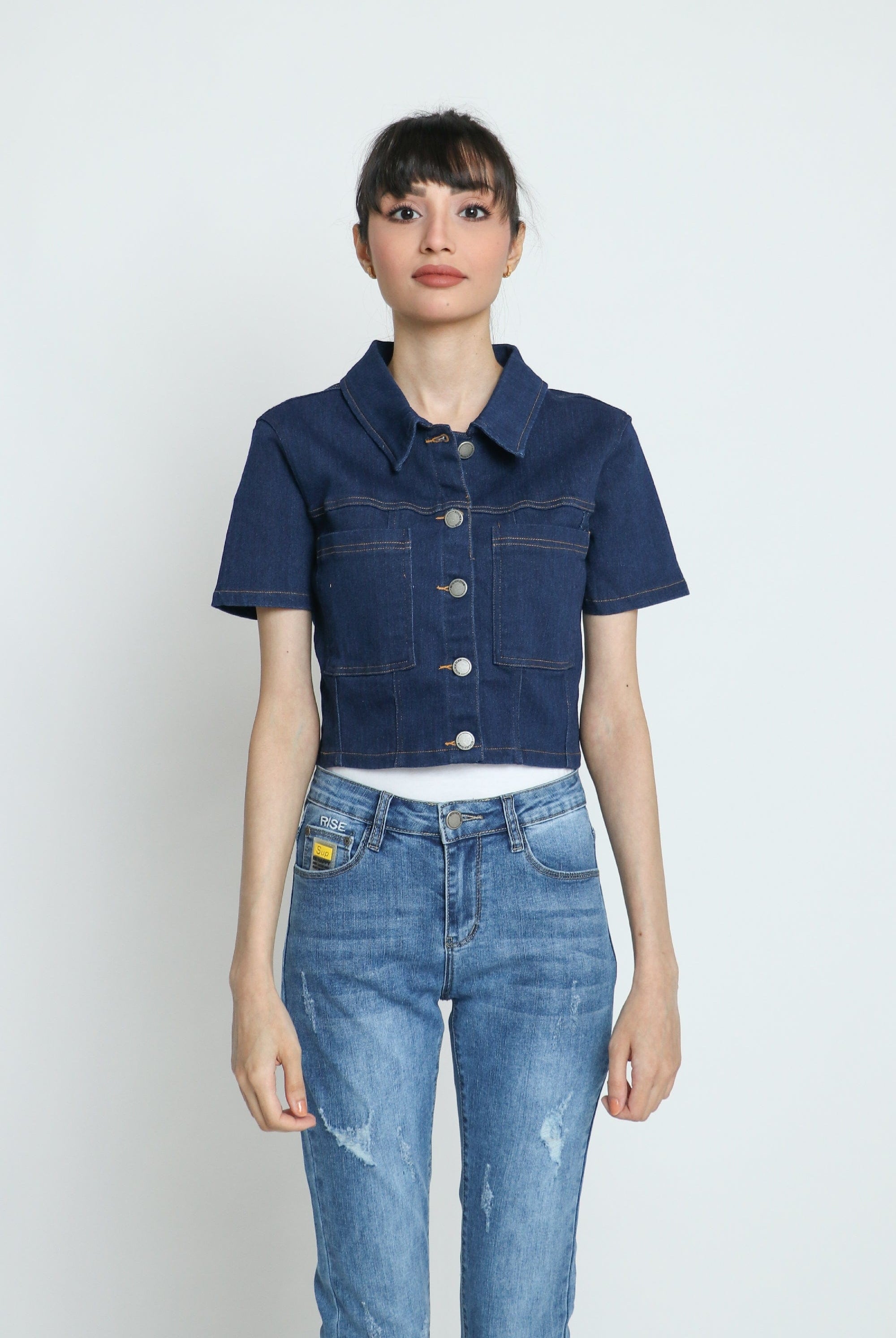 كيتشن بلوزة جينز بجيوب كم قصير بأزرار أمامية نسائي