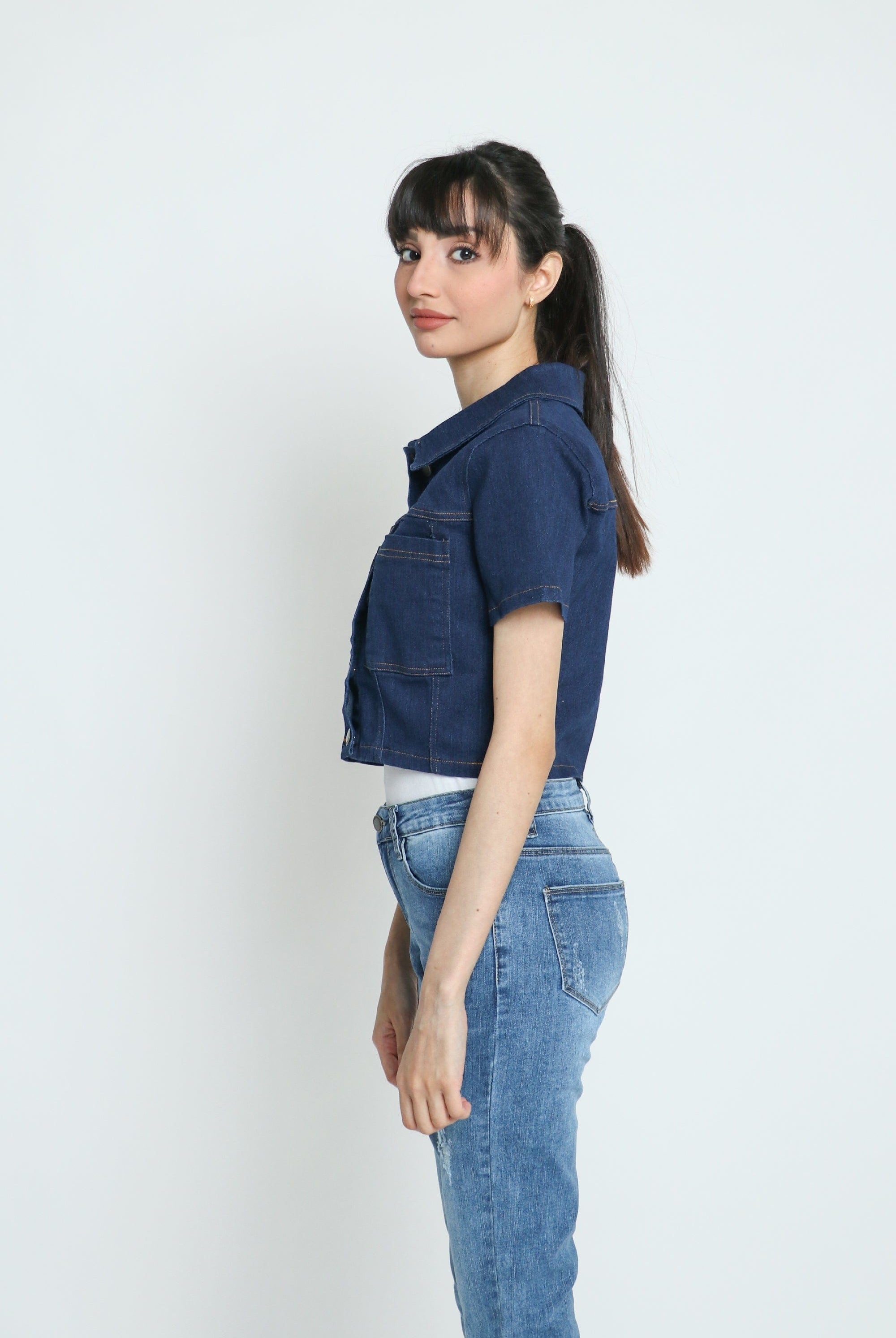 كيتشن بلوزة جينز بجيوب كم قصير بأزرار أمامية نسائي