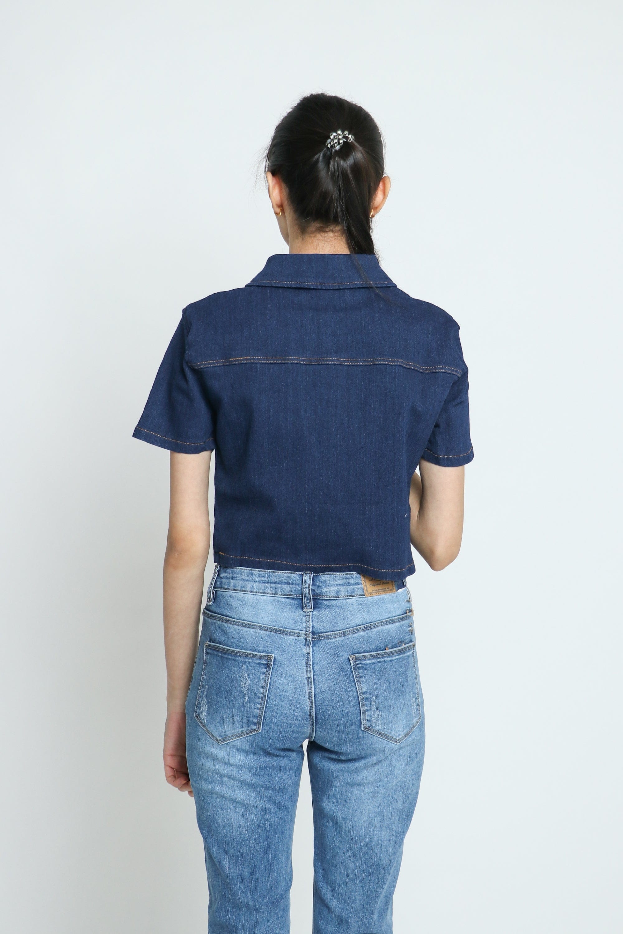 كيتشن بلوزة جينز بجيوب كم قصير بأزرار أمامية نسائي