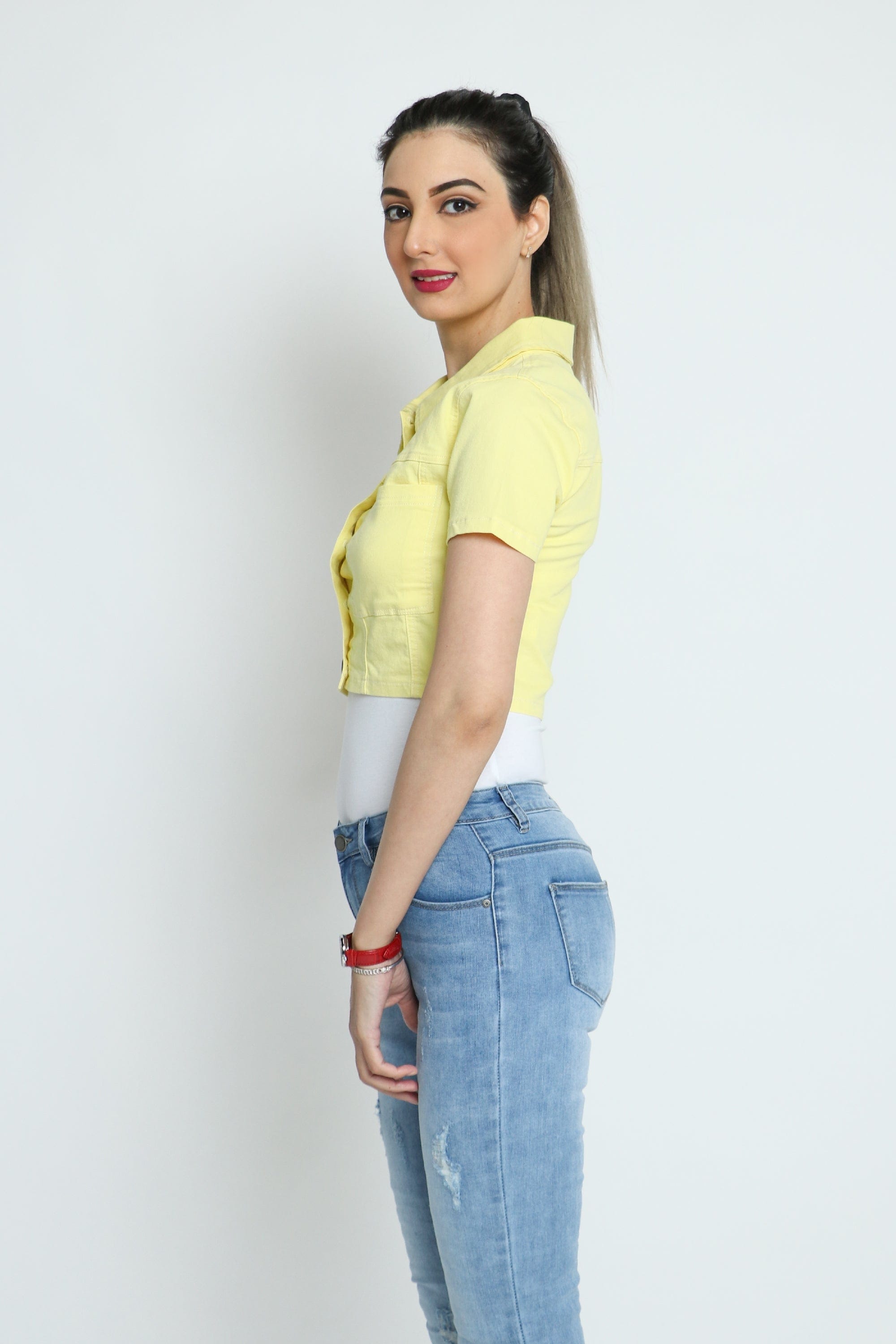 كيتشن بلوزة جينز بجيوب كم قصير بأزرار أمامية نسائي
