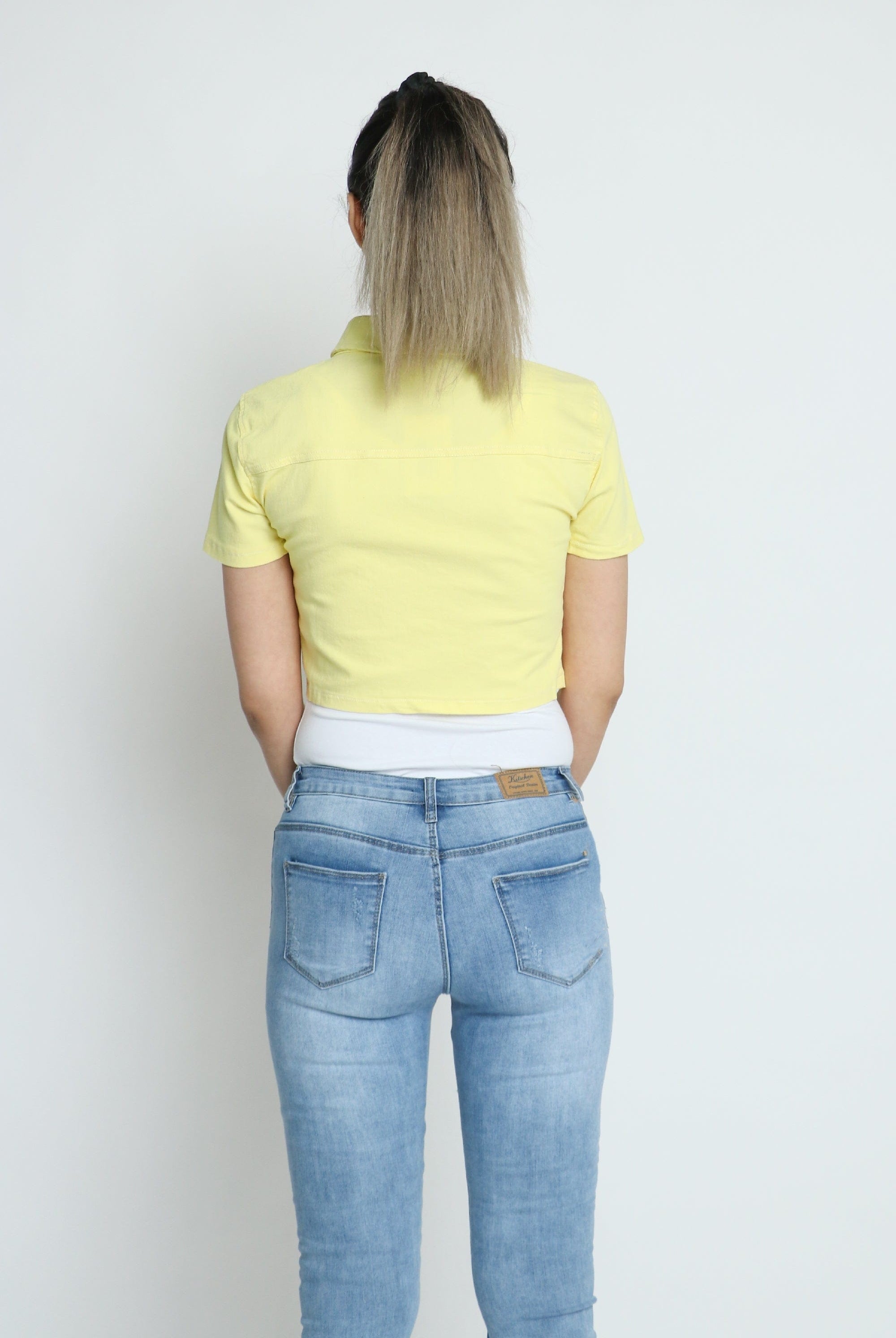 كيتشن بلوزة جينز بجيوب كم قصير بأزرار أمامية نسائي