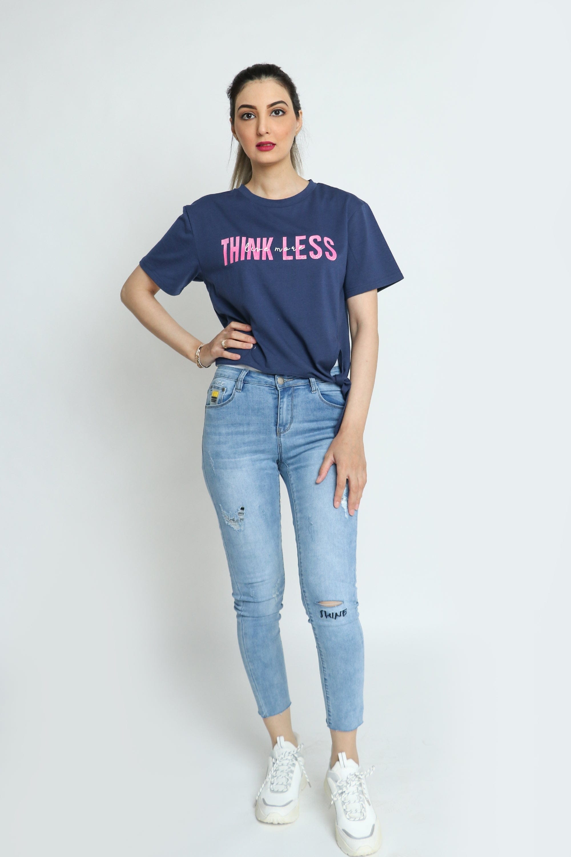 كيتشن بلوزة قطنية قصيرة برباط على الجنب نص كم نسائي