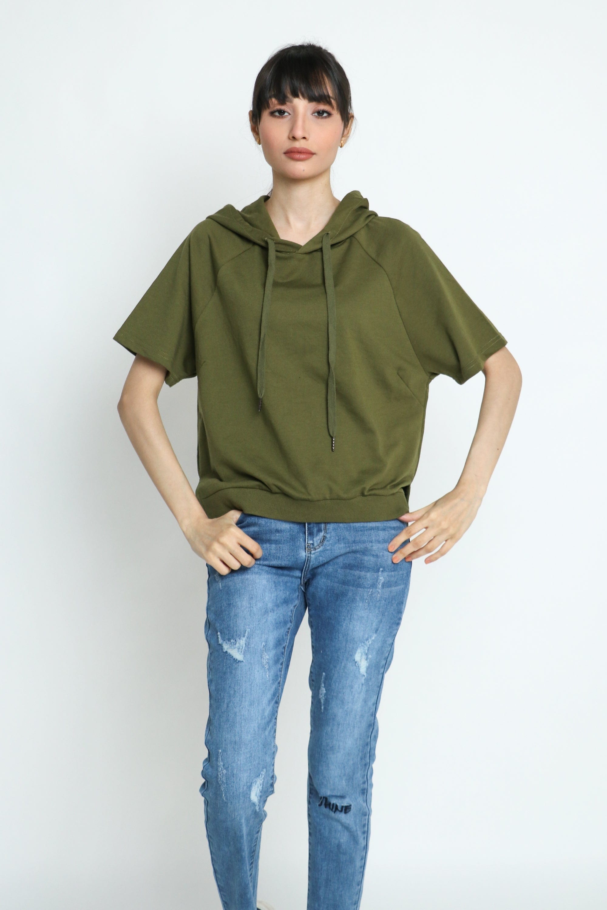 كيتشن بلوزة سادة نص كم بقعبة نسائي