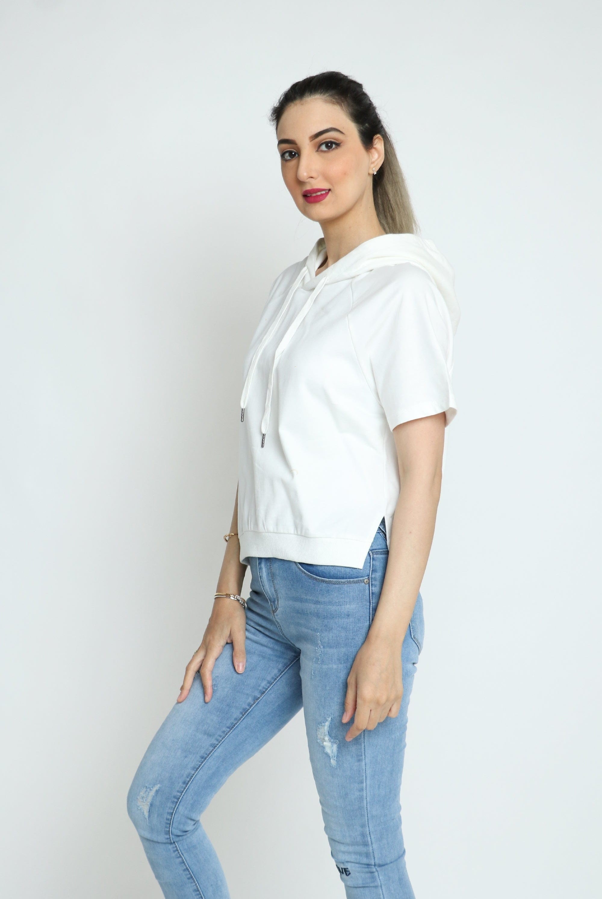 كيتشن بلوزة سادة نص كم بقعبة نسائي