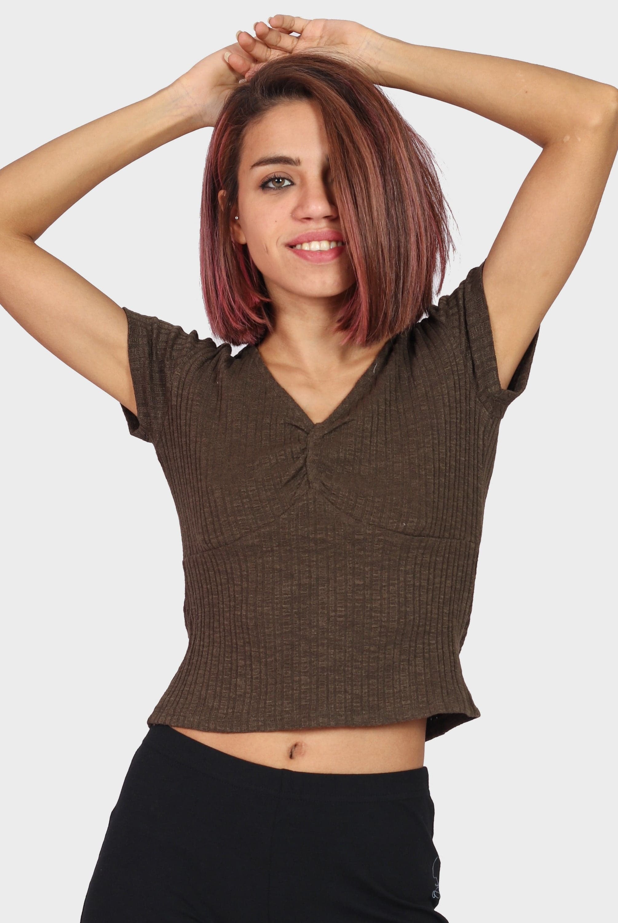 كيتشن بلوزة قصيرة نص بطن سادة سبعة كم قصير نسائي