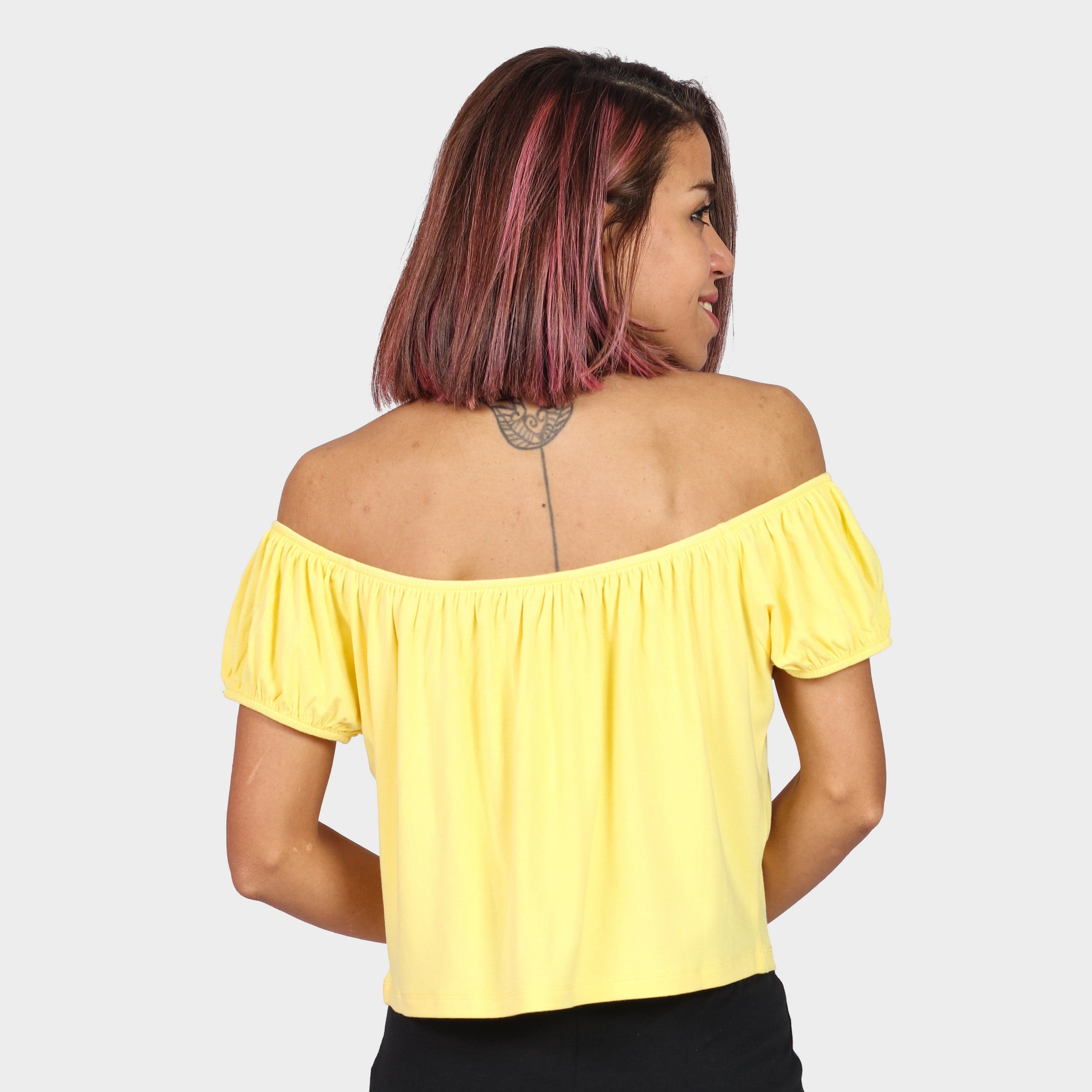 كيتشن بلوزة بأكمام قصيرة اوف شولدر سادة