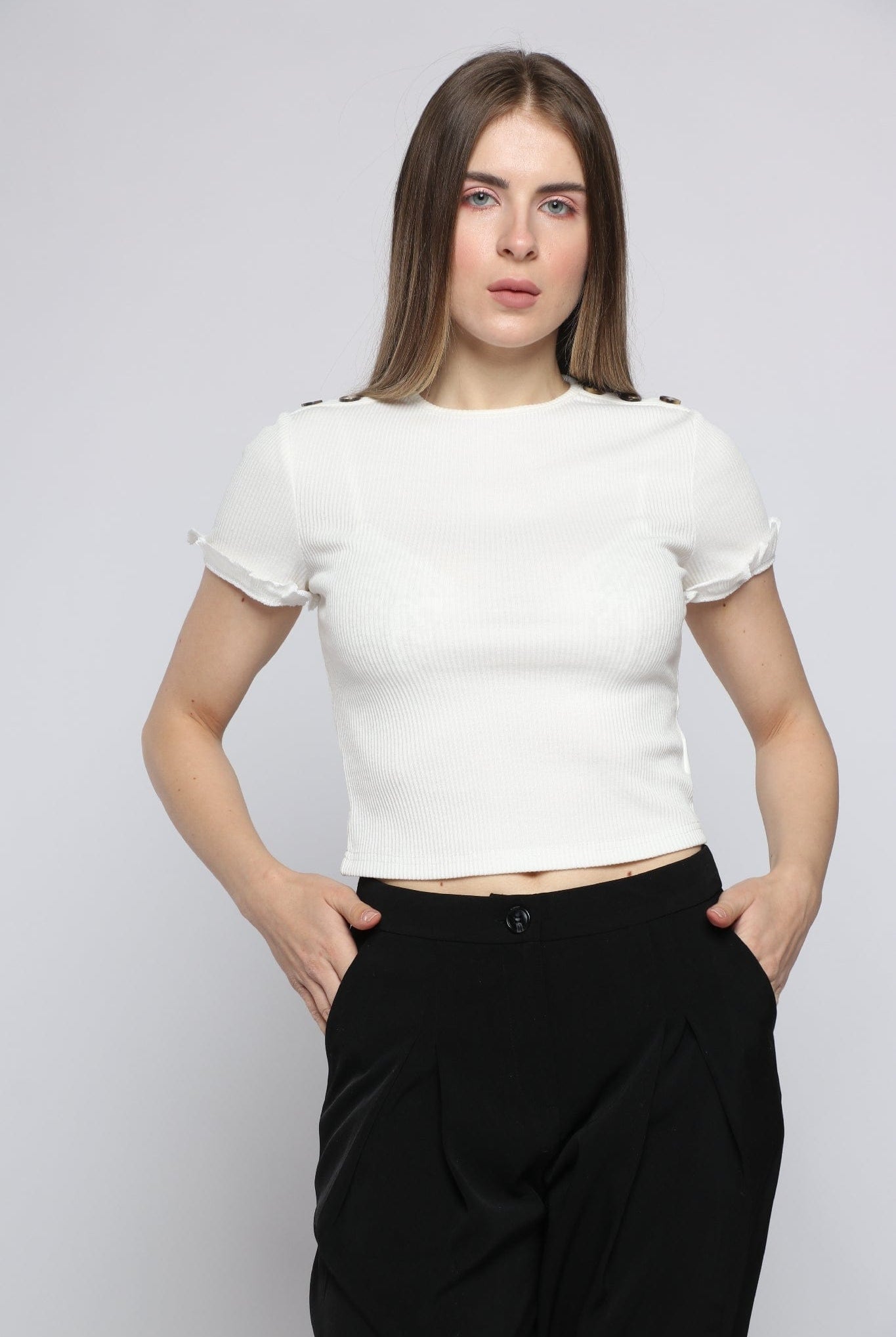 كيتشن بلوزة بأكمام قصيرة وكرانيش