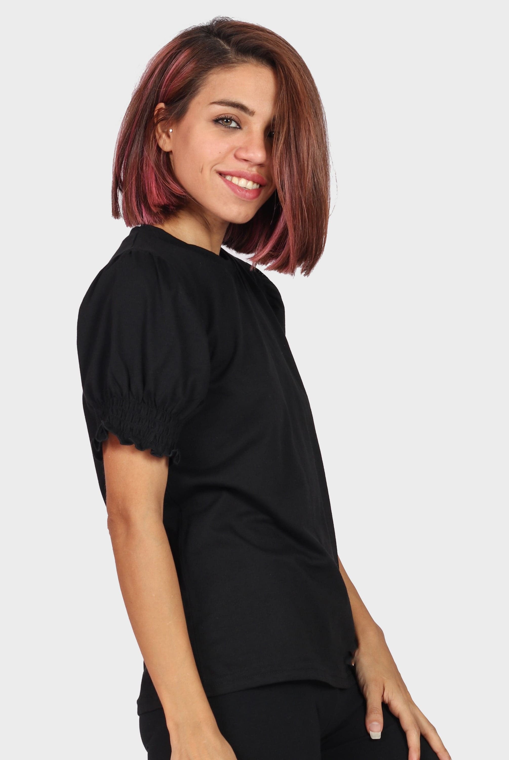 كيتشن بلوزة سادة نص كم بف نسائي