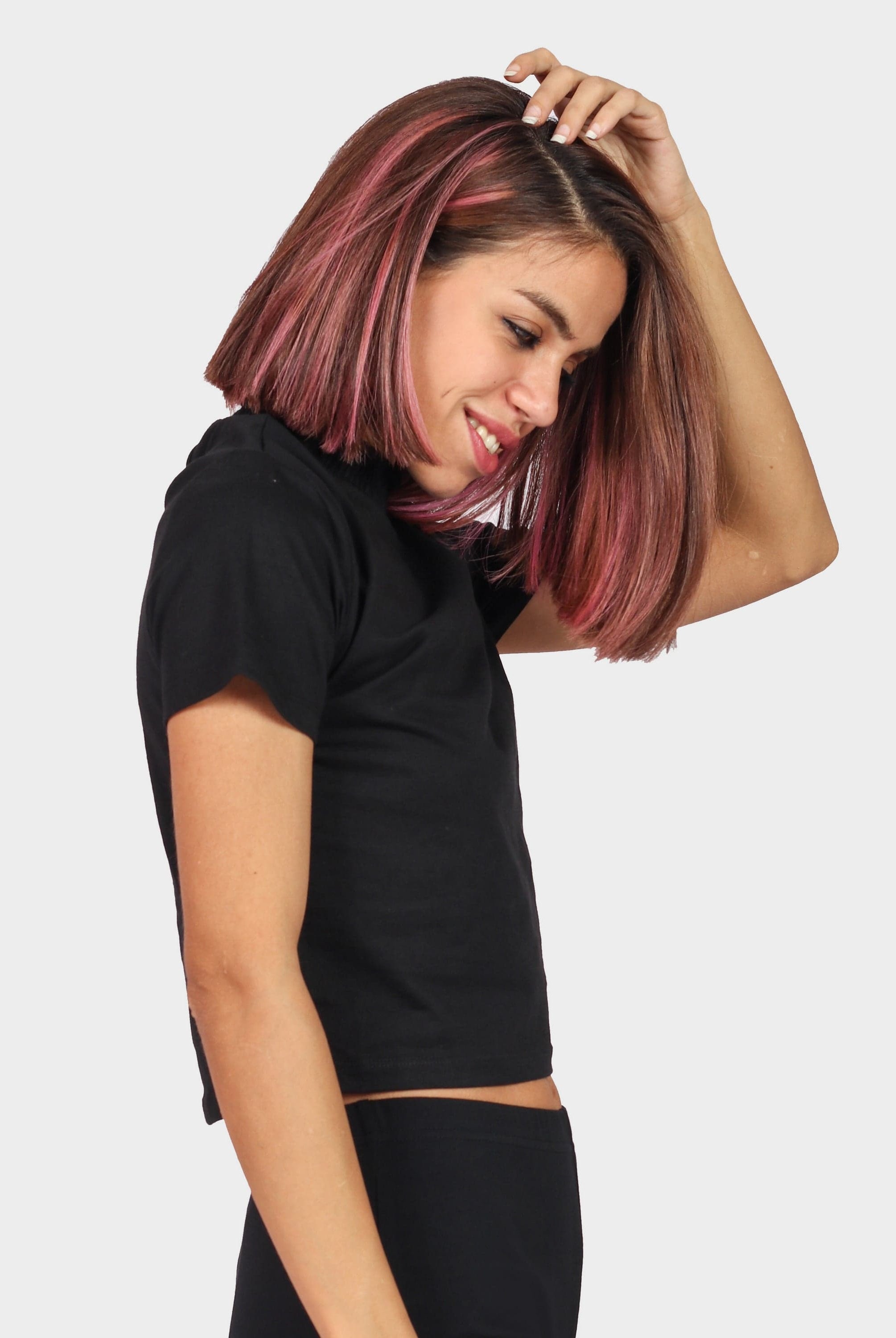 كيتشن بلوزة سادة قصيرة نص كم نسائي