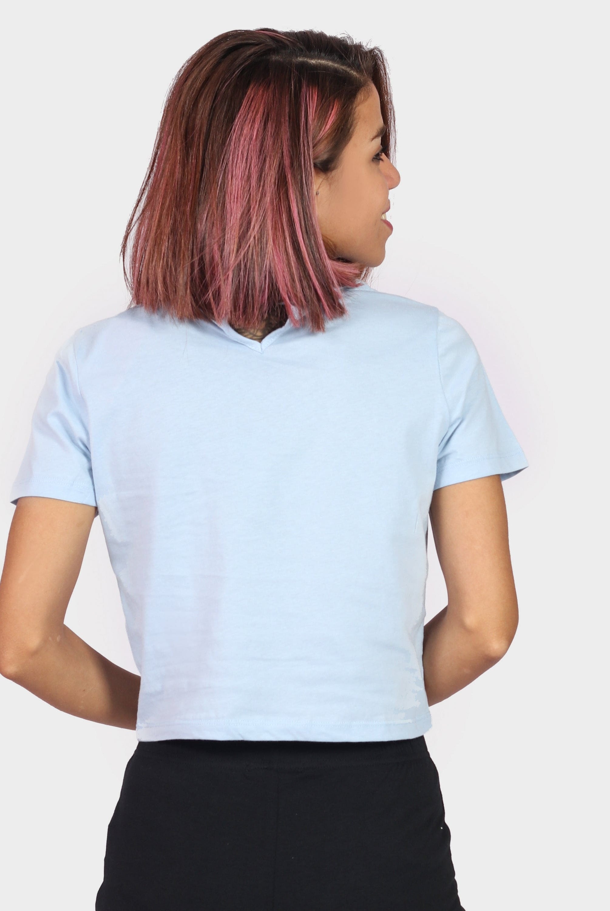 كيتشن بلوزة سادة قصيرة نص كم نسائي