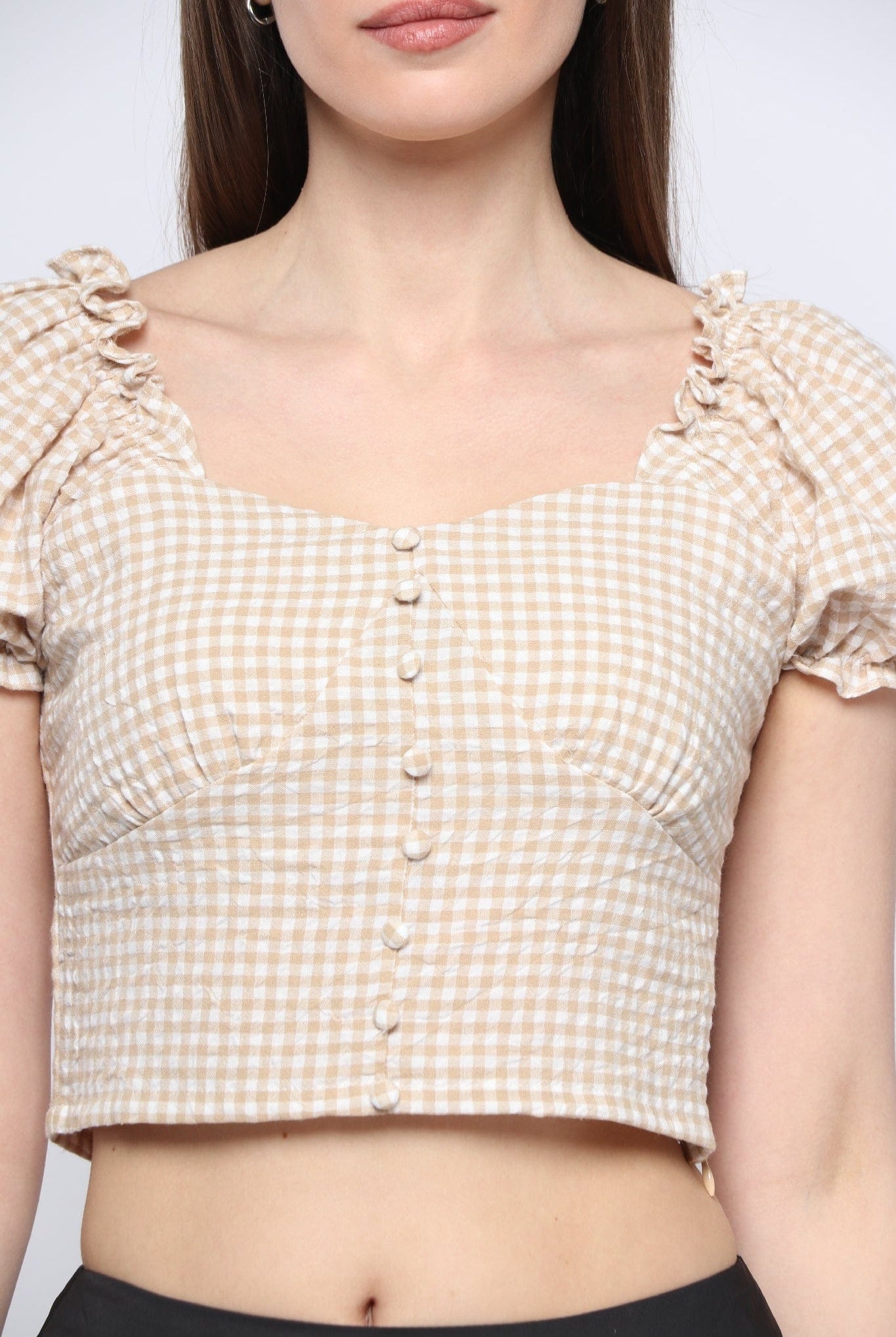 كيتشن بلوزة بأكمام قصيرة نص بطن بنمط مربع