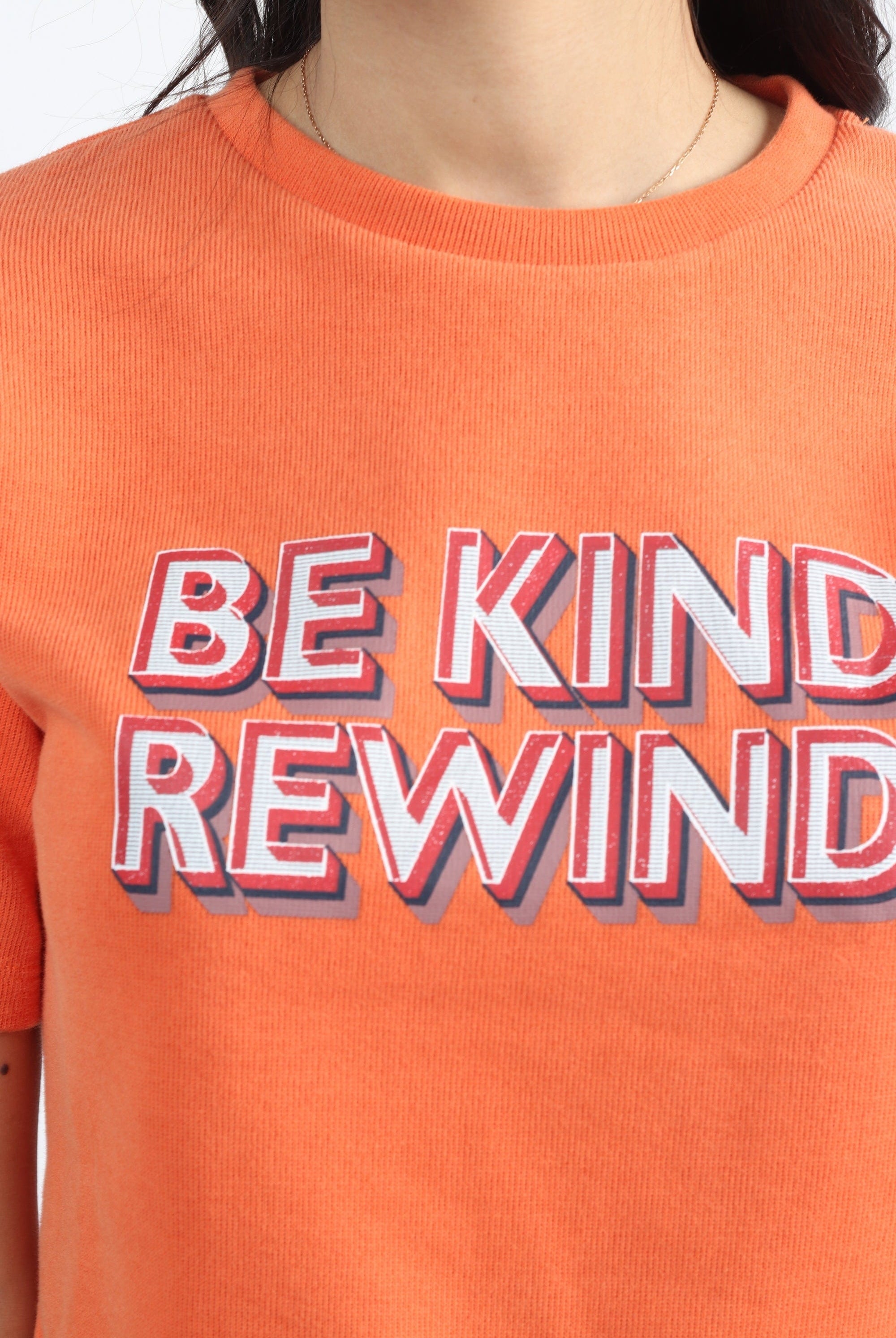 كيتشن بلوزة بطبعة نص بطن نسائي