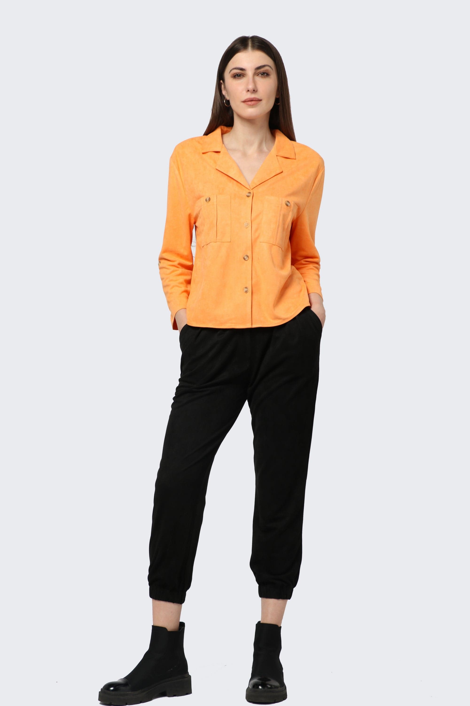 كيتشن بلوزة شمواه بأزرار أمامية وجيوب وياقة 3/4 كم نسائي