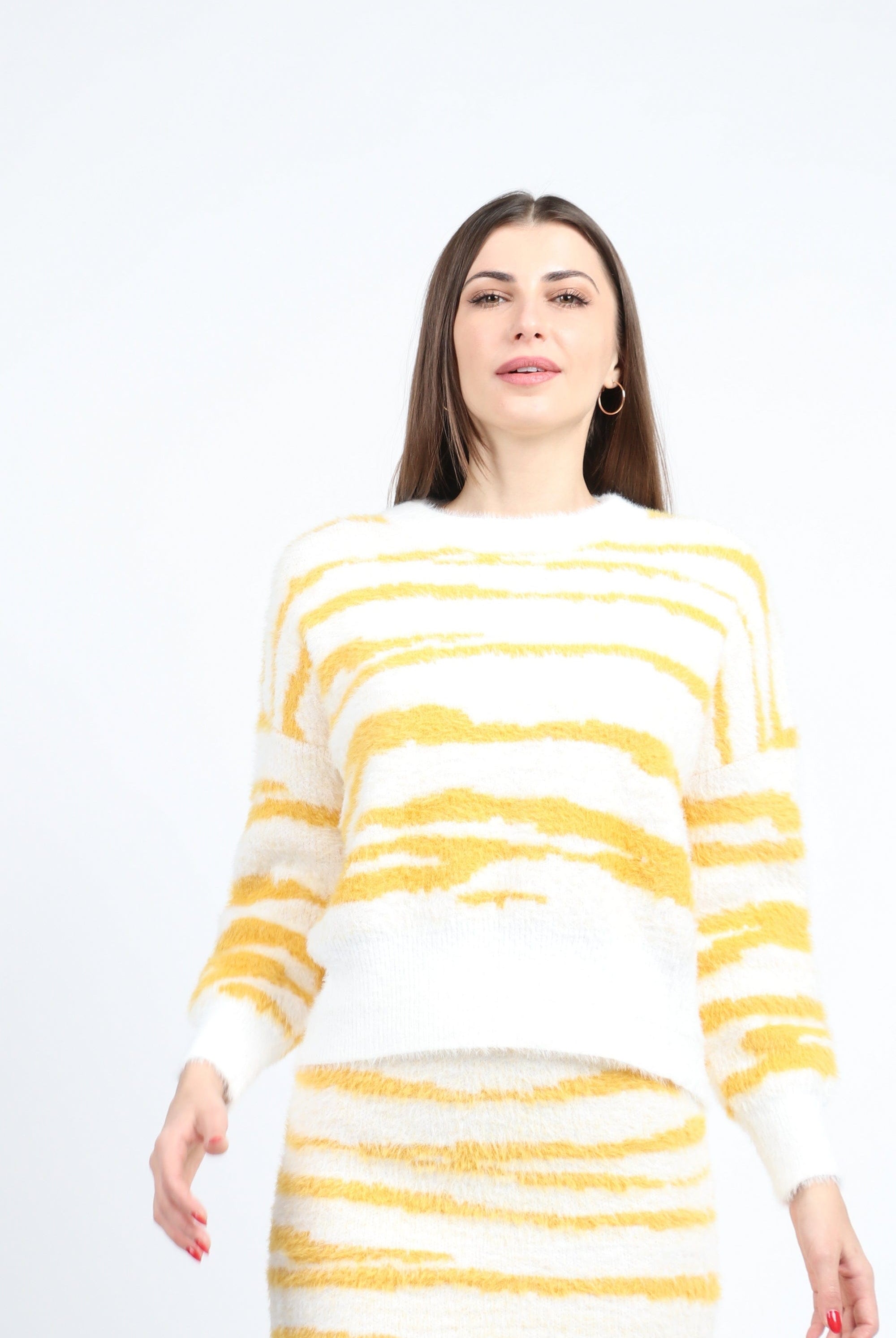 كيتشن بلوزة مخططة عريض ناعمة بكم طويل نسائي أصفر