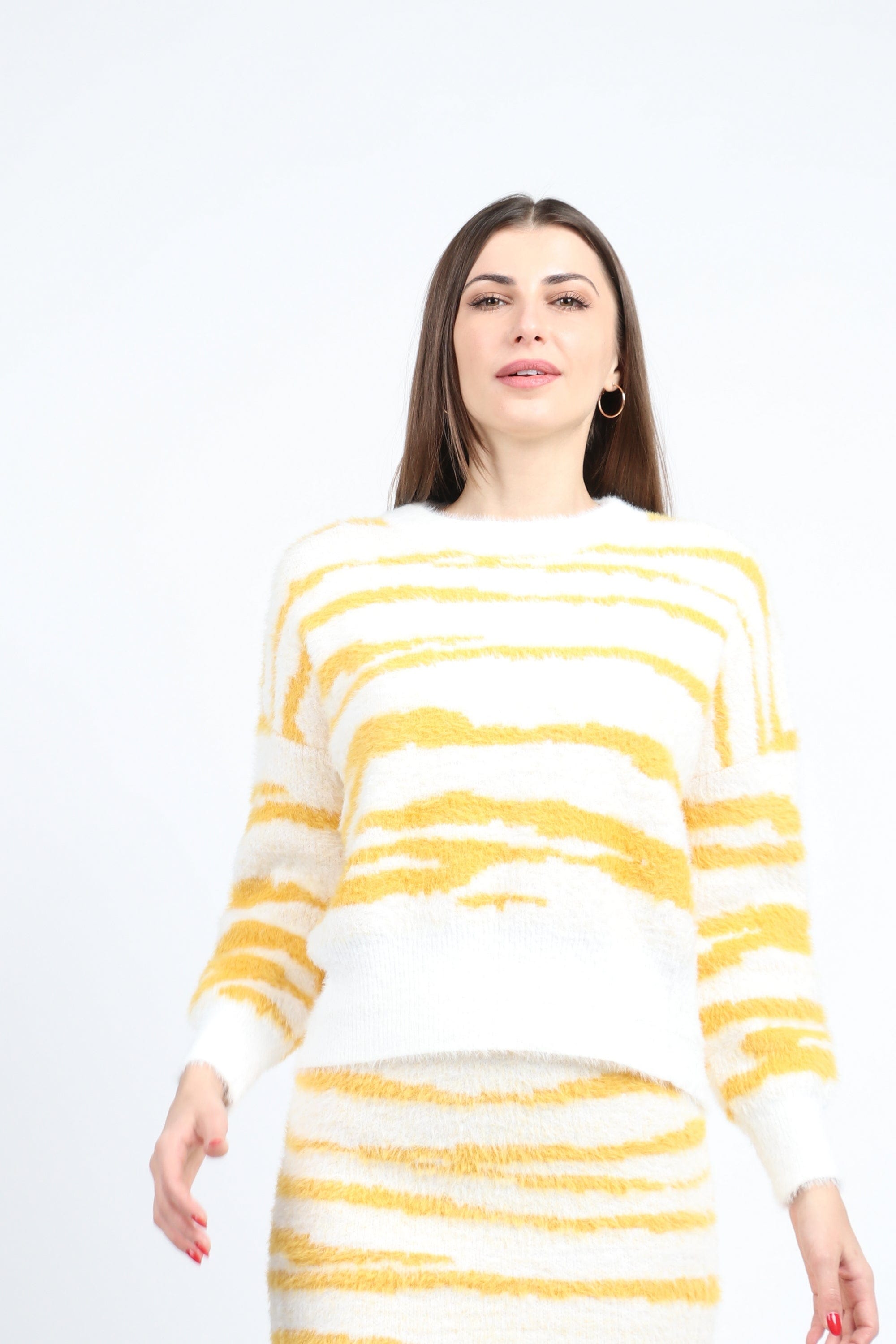 كيتشن بلوزة مخططة عريض ناعمة بكم طويل نسائي أصفر