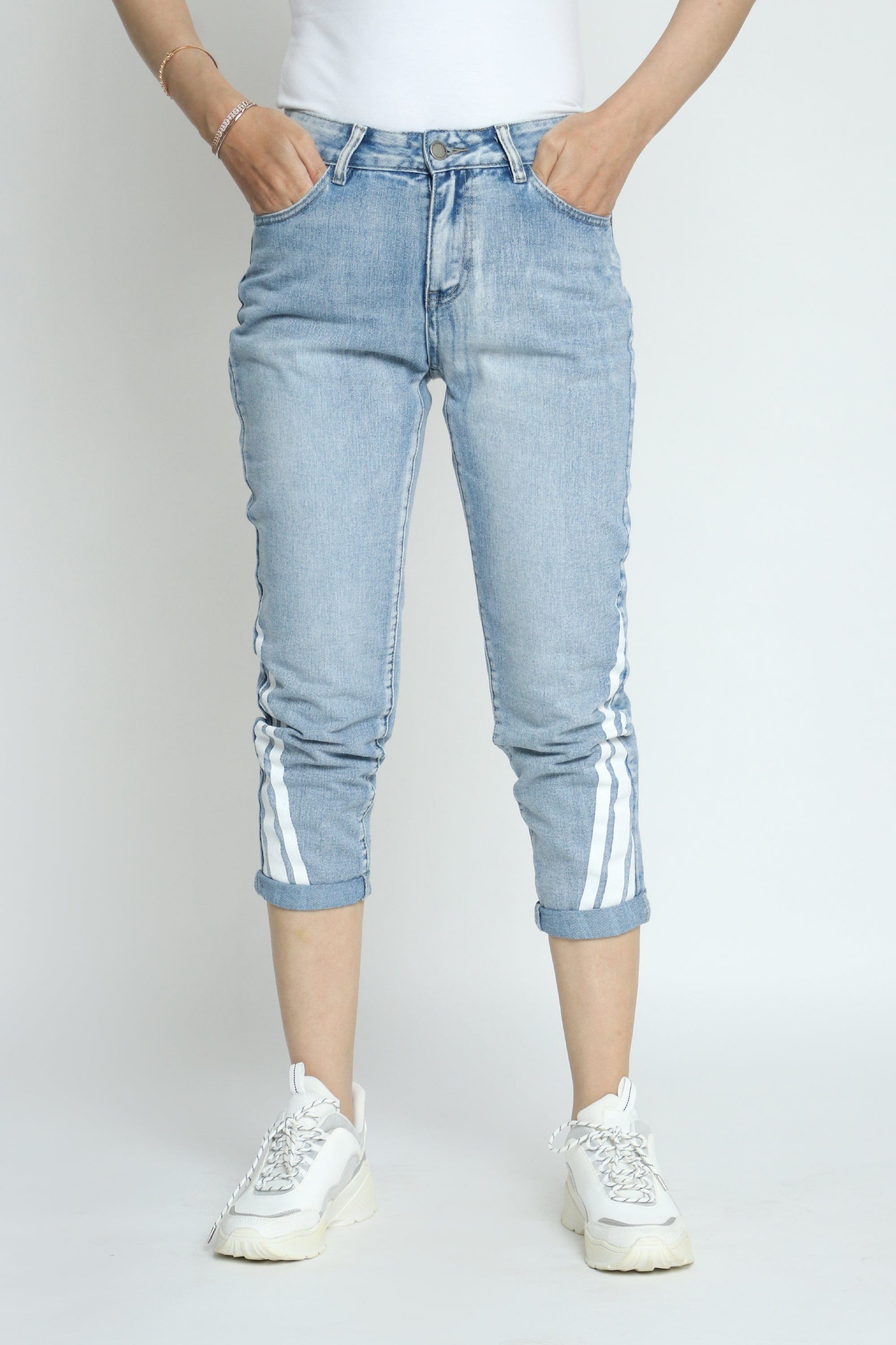 كيتشن بنطلون جينز قصير نسائي