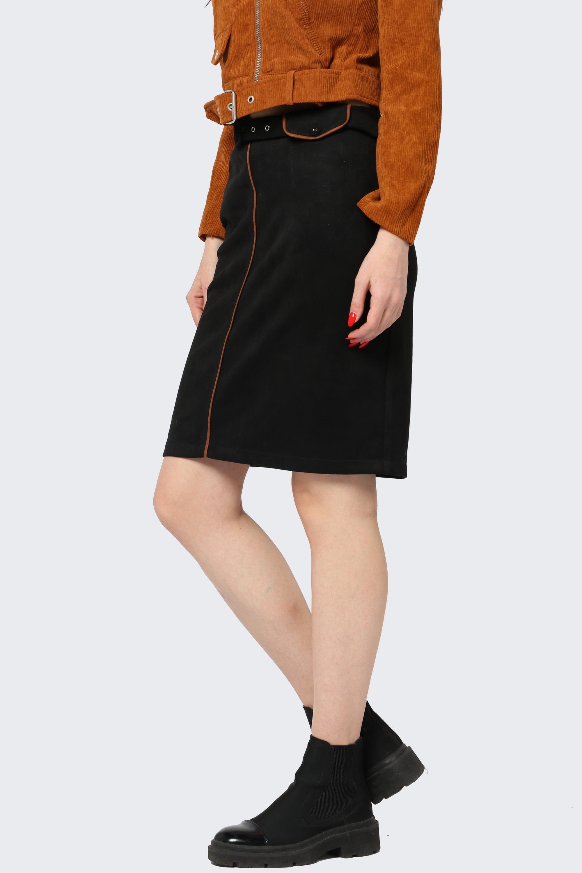 كيتشن تنورة قصيرة شمواه بحزام خصر