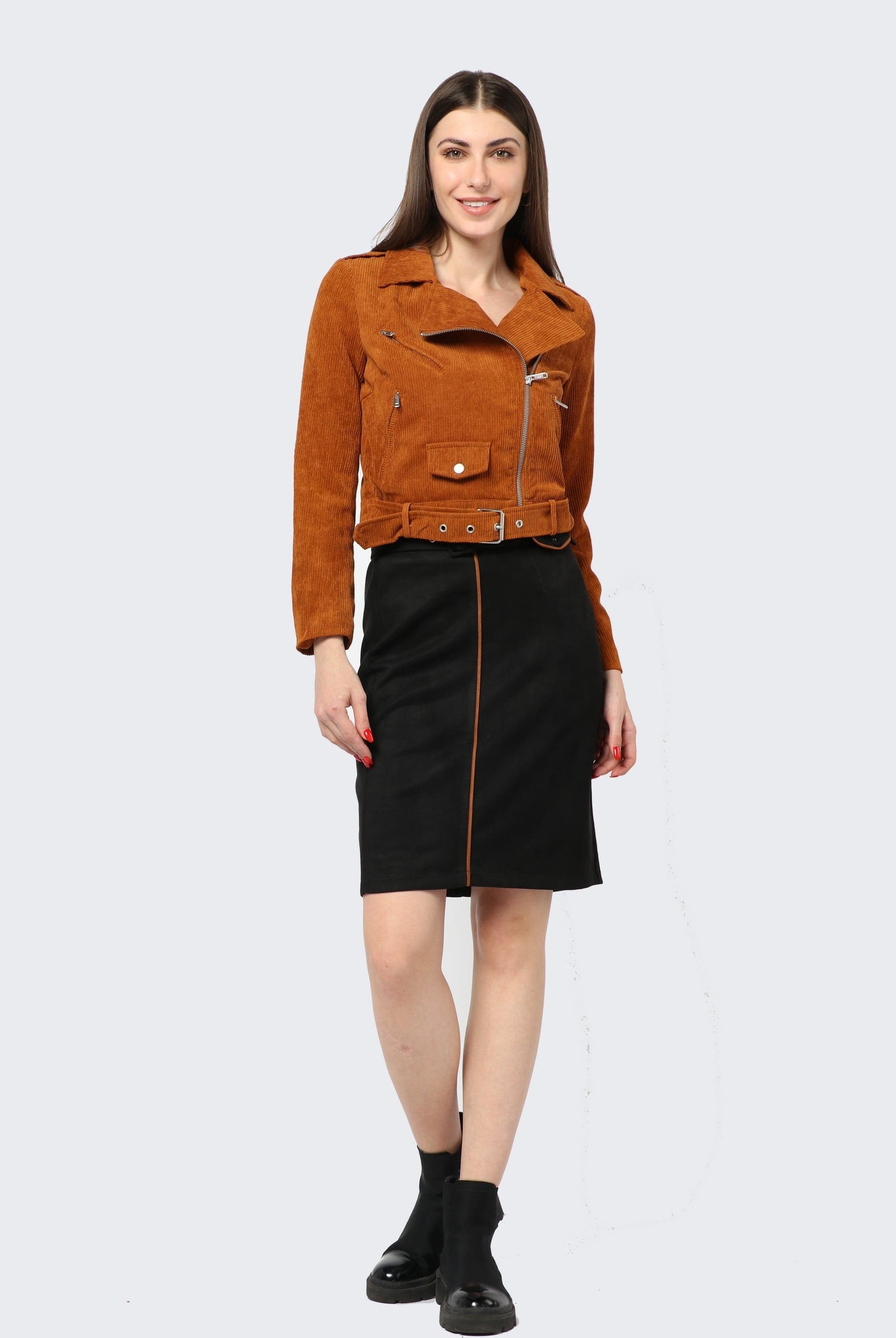 كيتشن تنورة قصيرة شمواه بحزام خصر