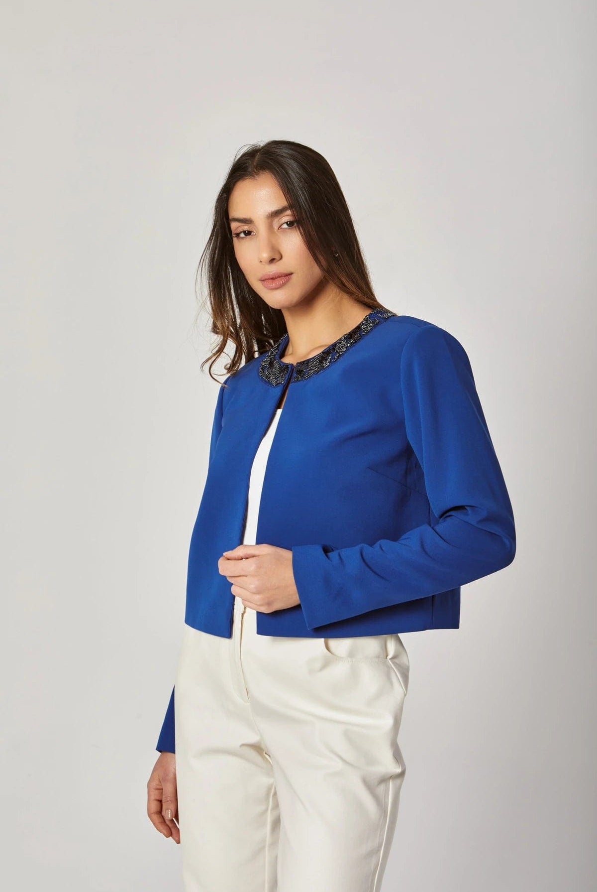 داليدرس جاكيت قصير سادة مزين بالستراس من أعلى نسائي أزرق