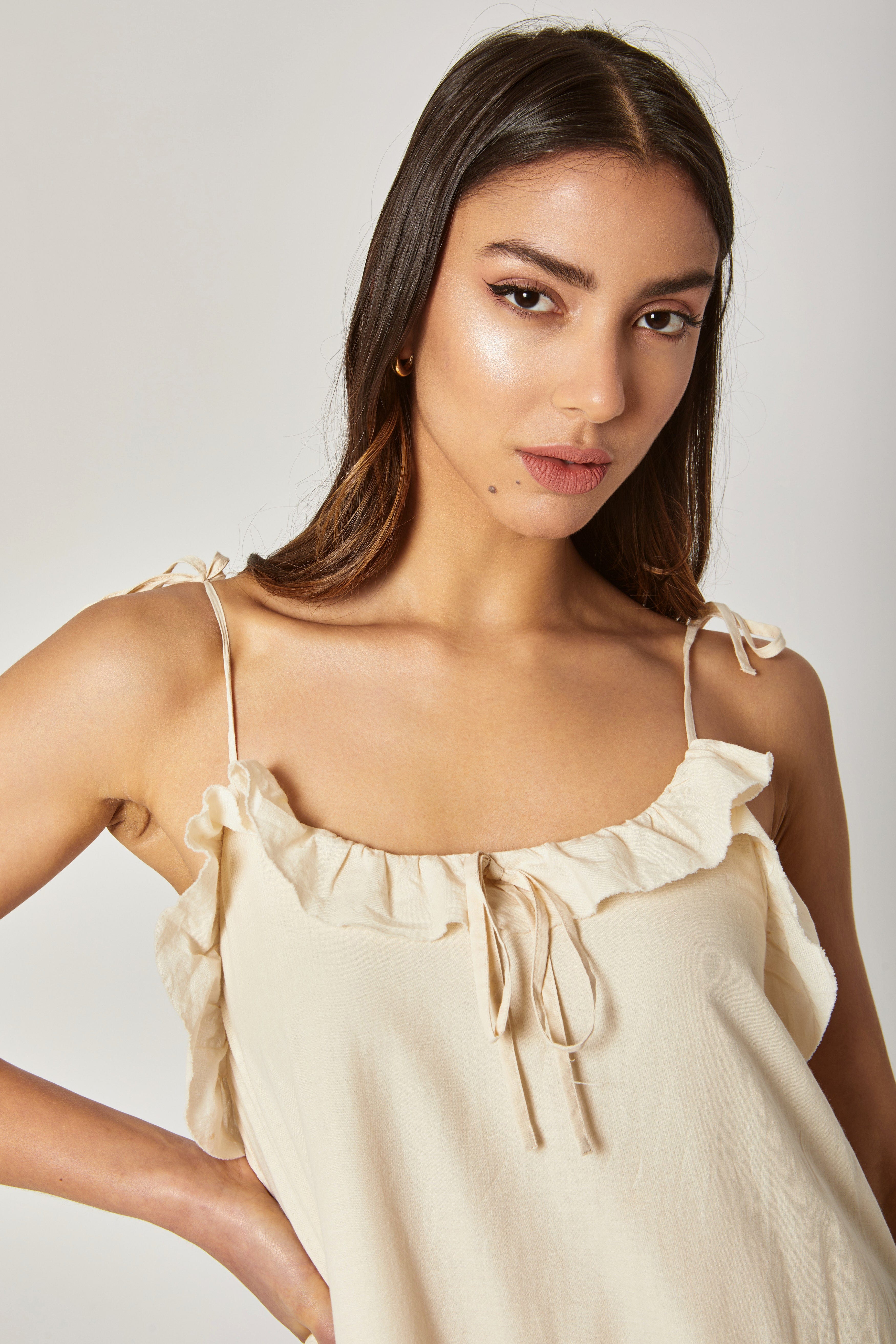 داليدرس فستان طويل حمالات سادة مزين بكشكش رمادي