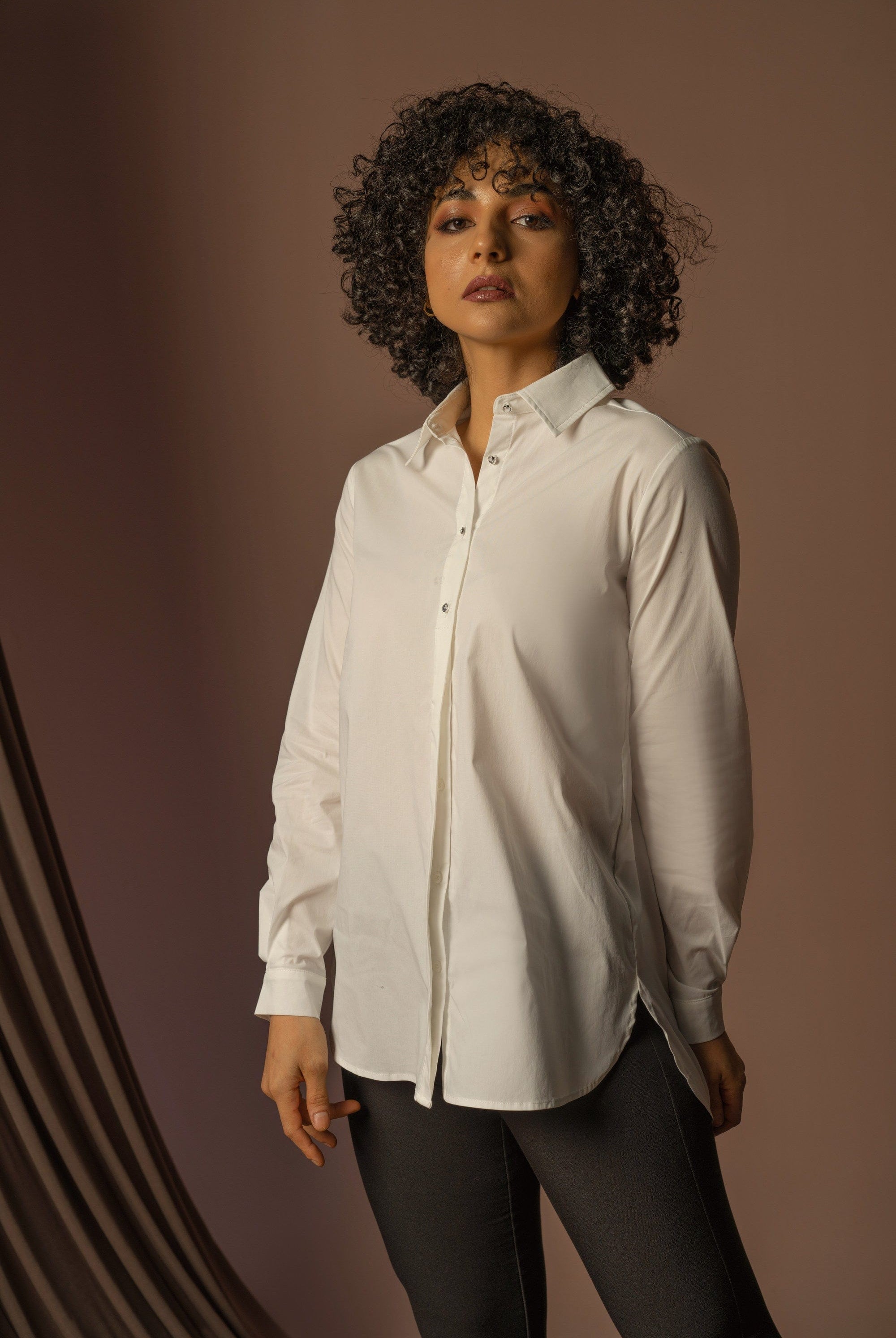 داليدرس قميص نسائي سادة أزرار أمامية كم طويل نسائي