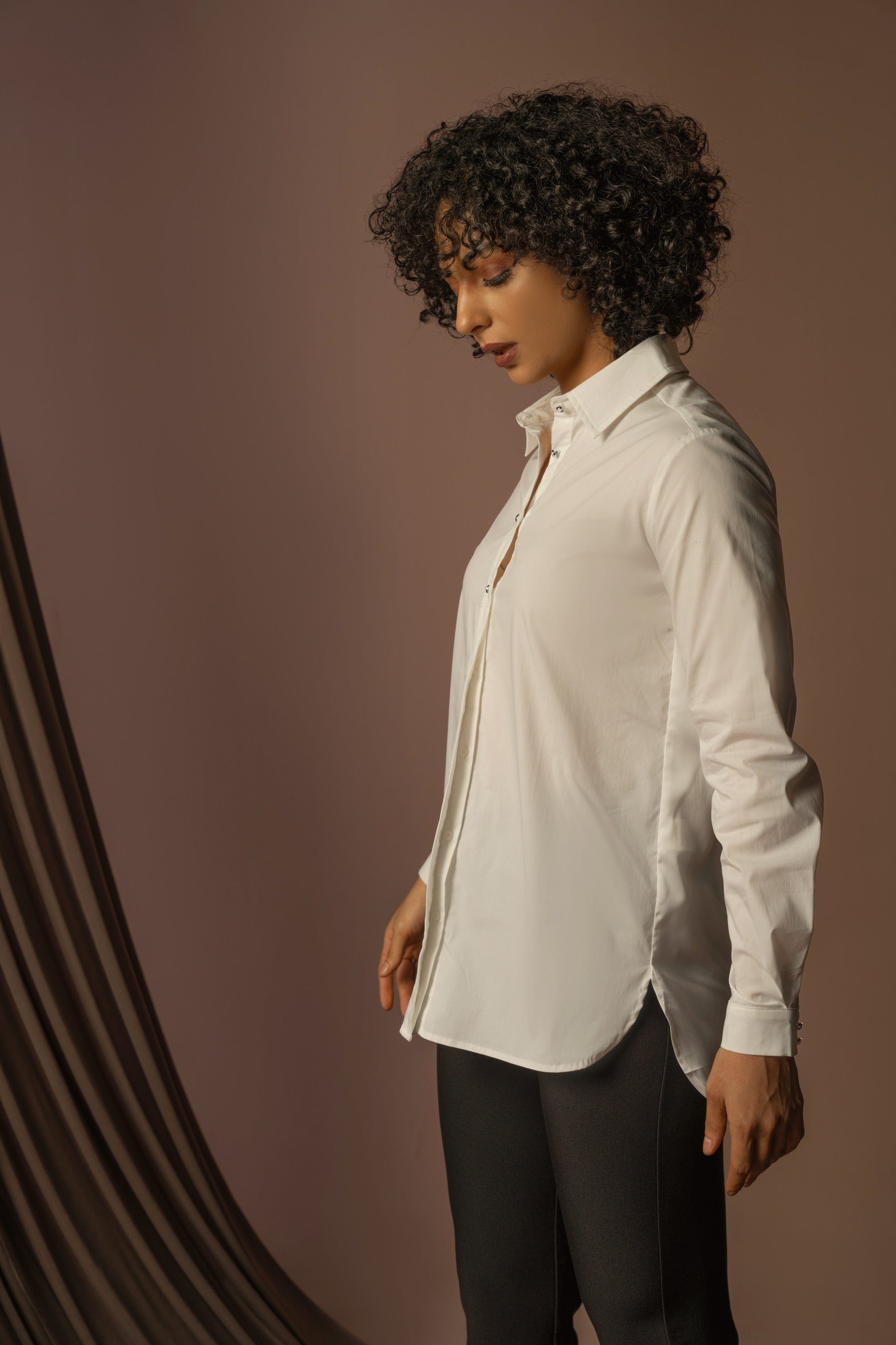 داليدرس قميص نسائي سادة أزرار أمامية كم طويل نسائي