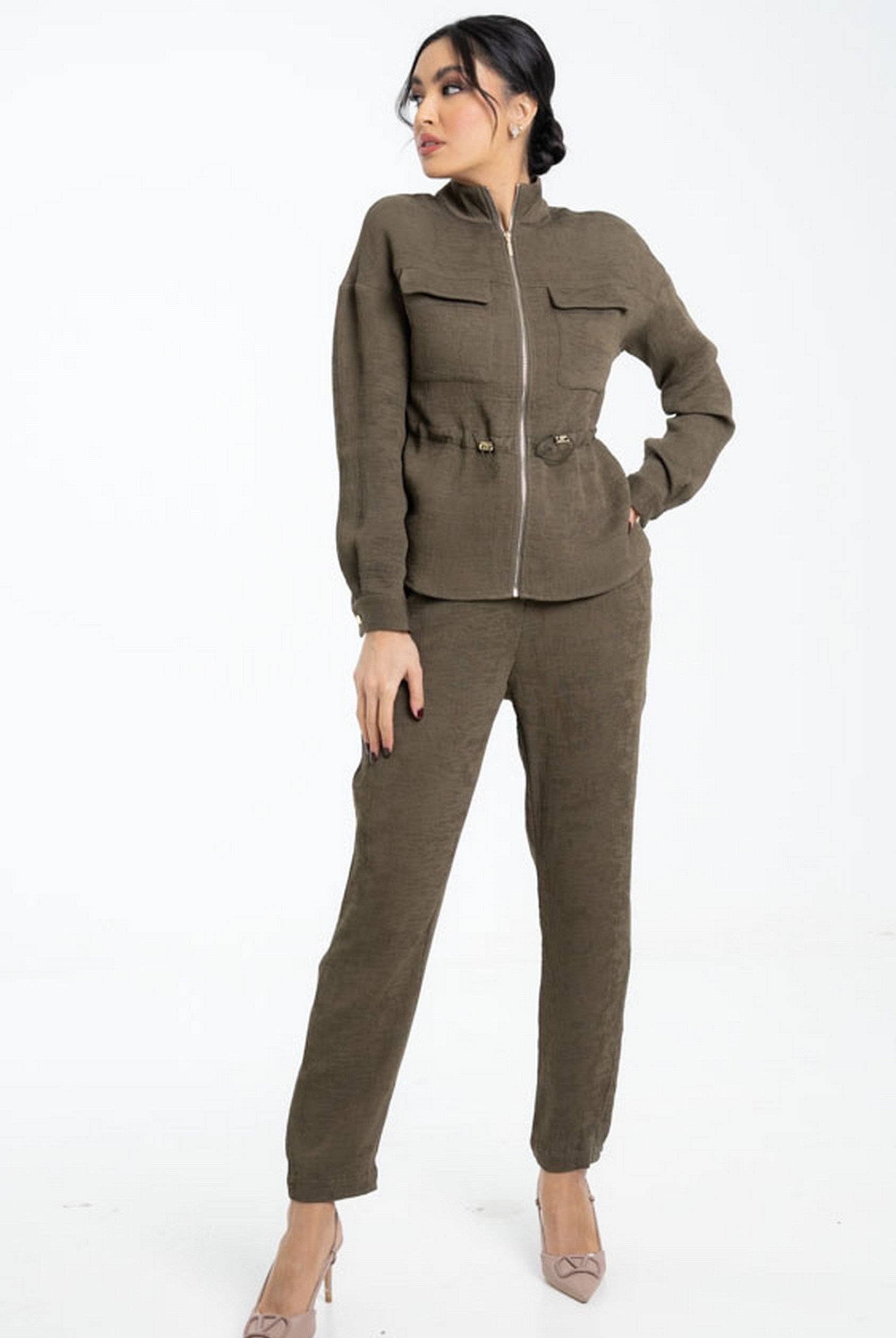 داليدرس جاكيت سادة بخيط على الخصر كم طويل نسائي