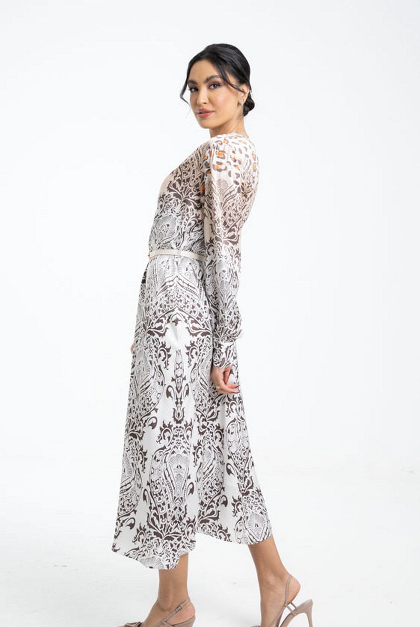 داليدرس فستان منقوش برباط على الخصر كم طويل نسائي متعدد الألوان