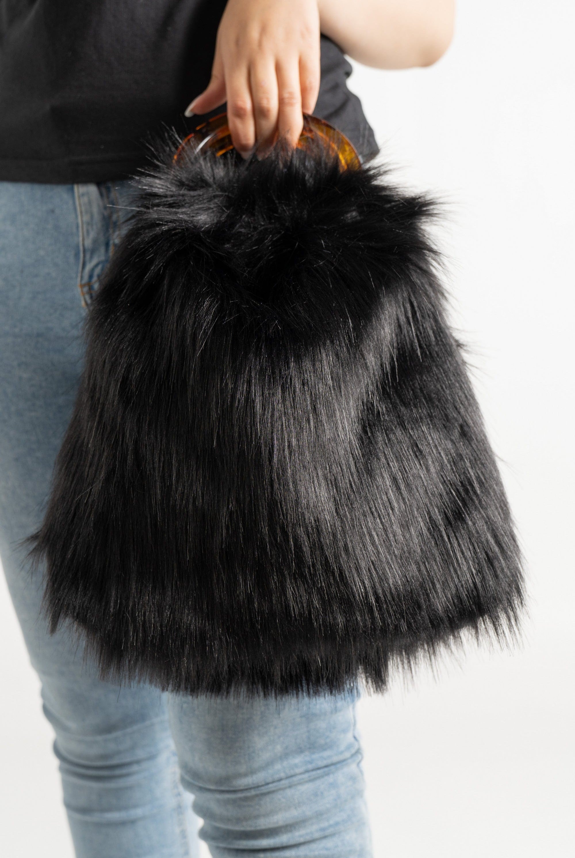 داليدرس حقيبة فرو بيد نسائي