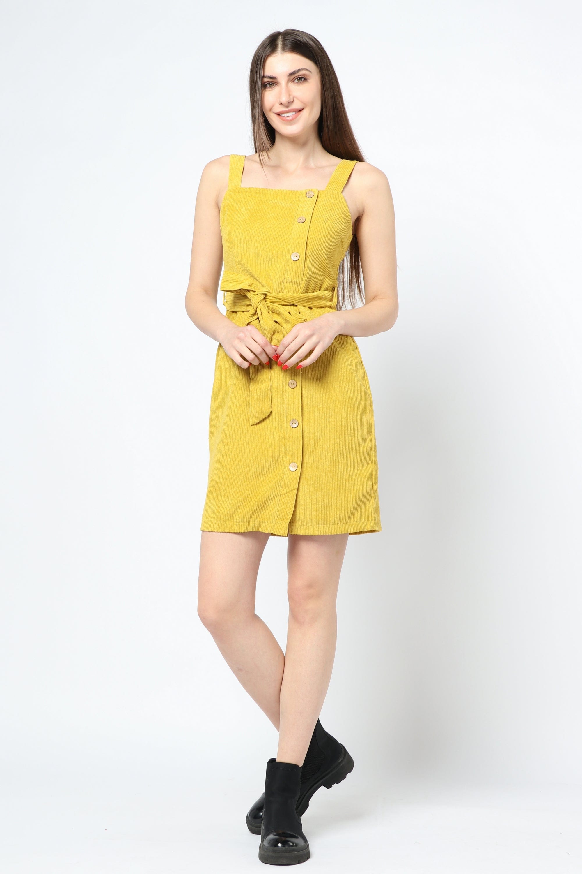 كيتشن فستان شتوي قصير بدون أكمام بحزام علي الخصر مغلق بأزرار أماميه