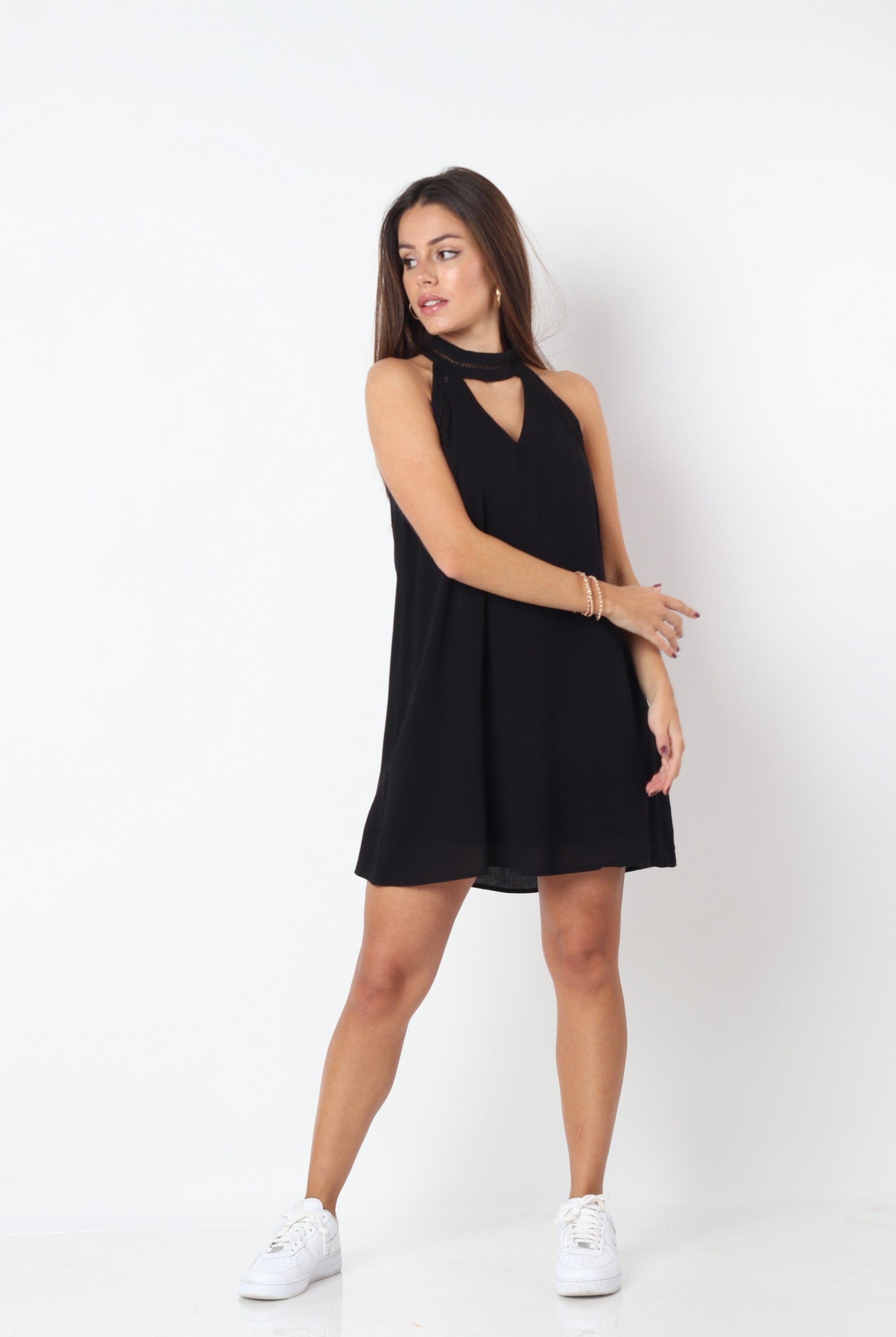 كيتشن فستان قصير مزين بخناقة عريضة