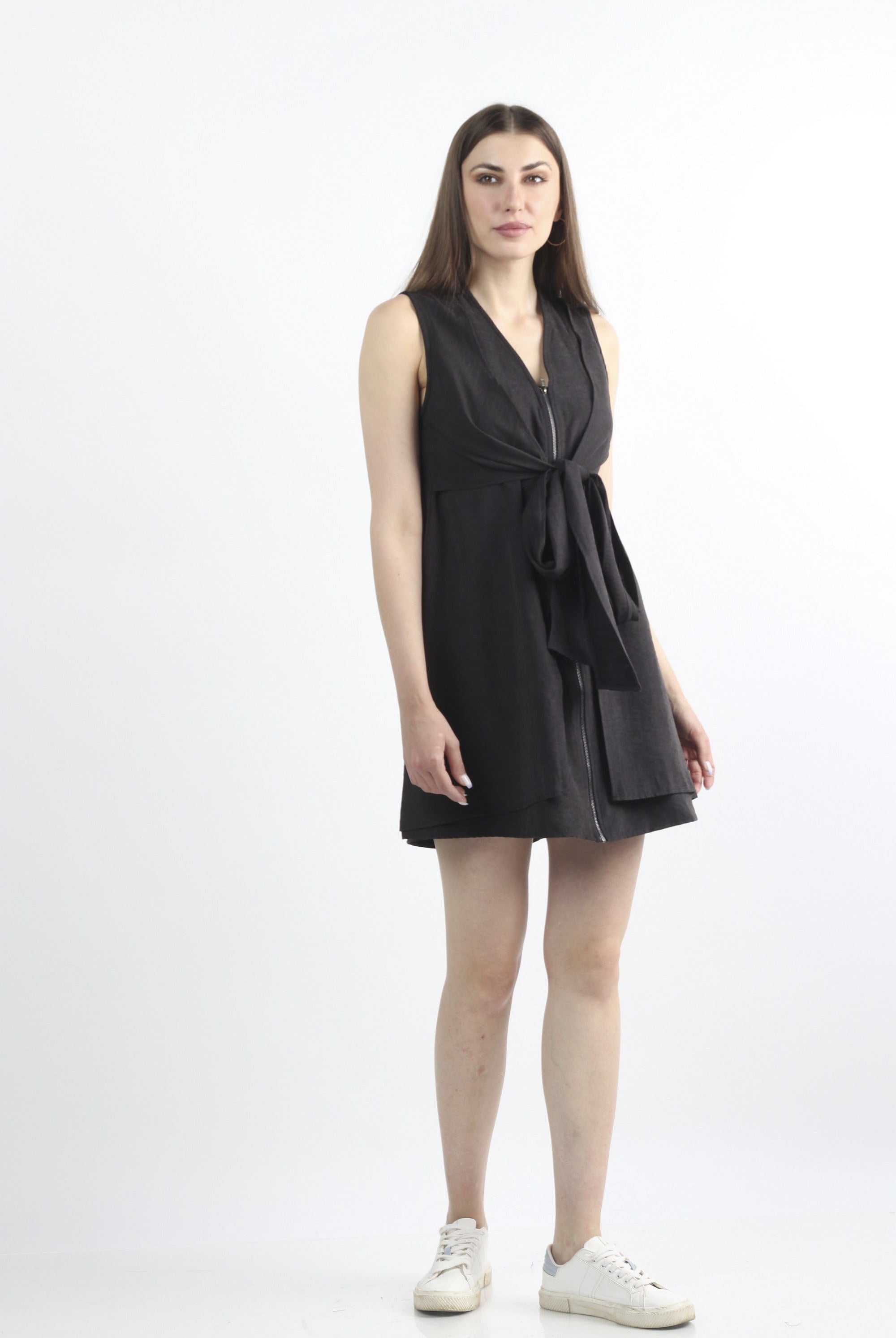 كيتشن فستان قصير سادة بسحاب على الصدر