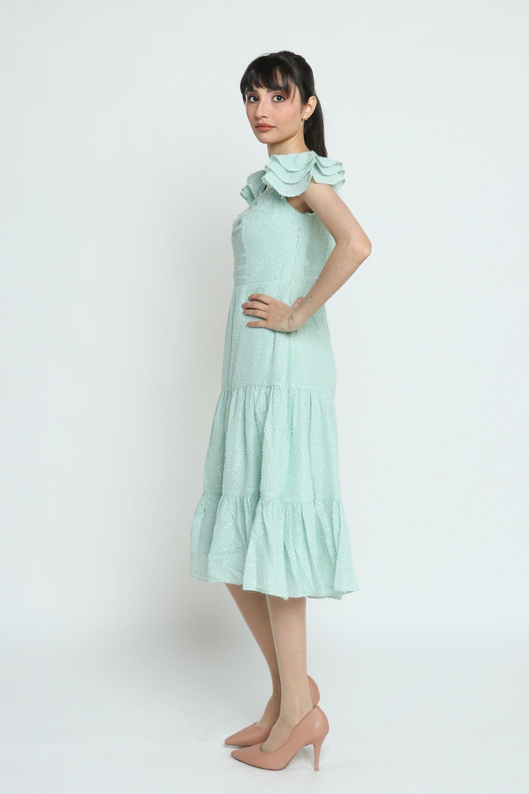 كيتشن فستان ميدي مخصر سادة حمالات