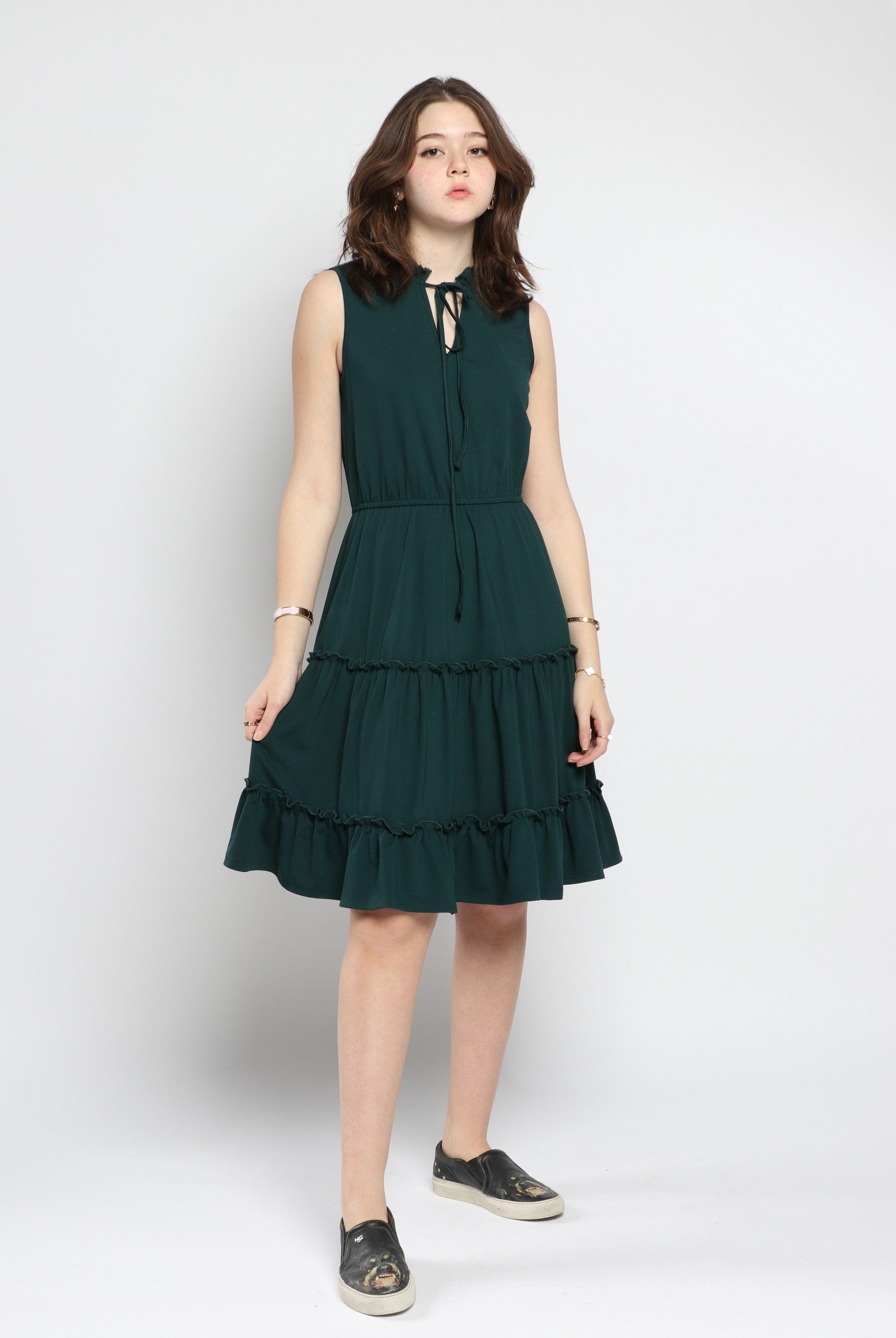 كيتشن فستان ميدي سادة مخصر منفوش برباط على الصدر