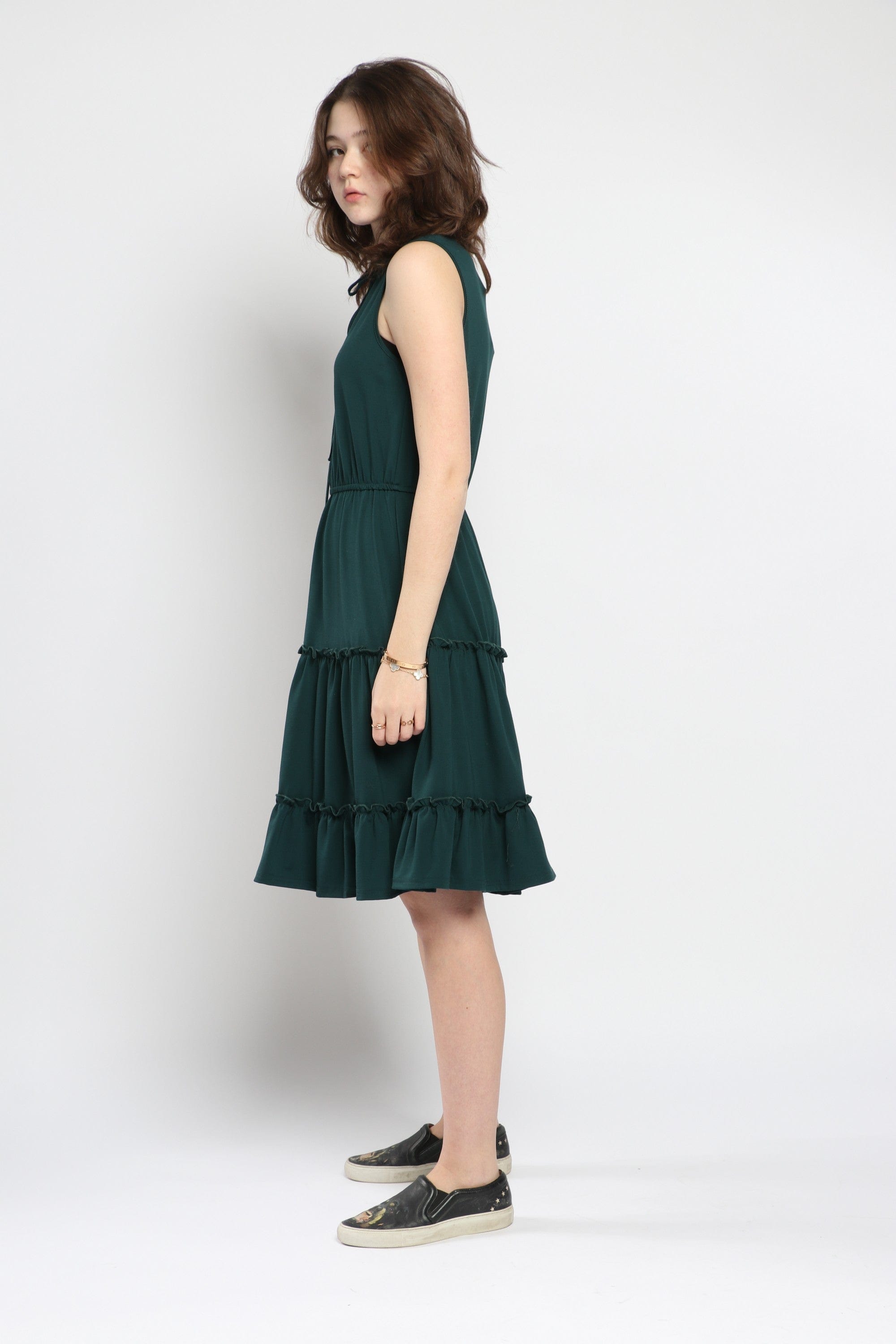 كيتشن فستان ميدي سادة مخصر منفوش برباط على الصدر