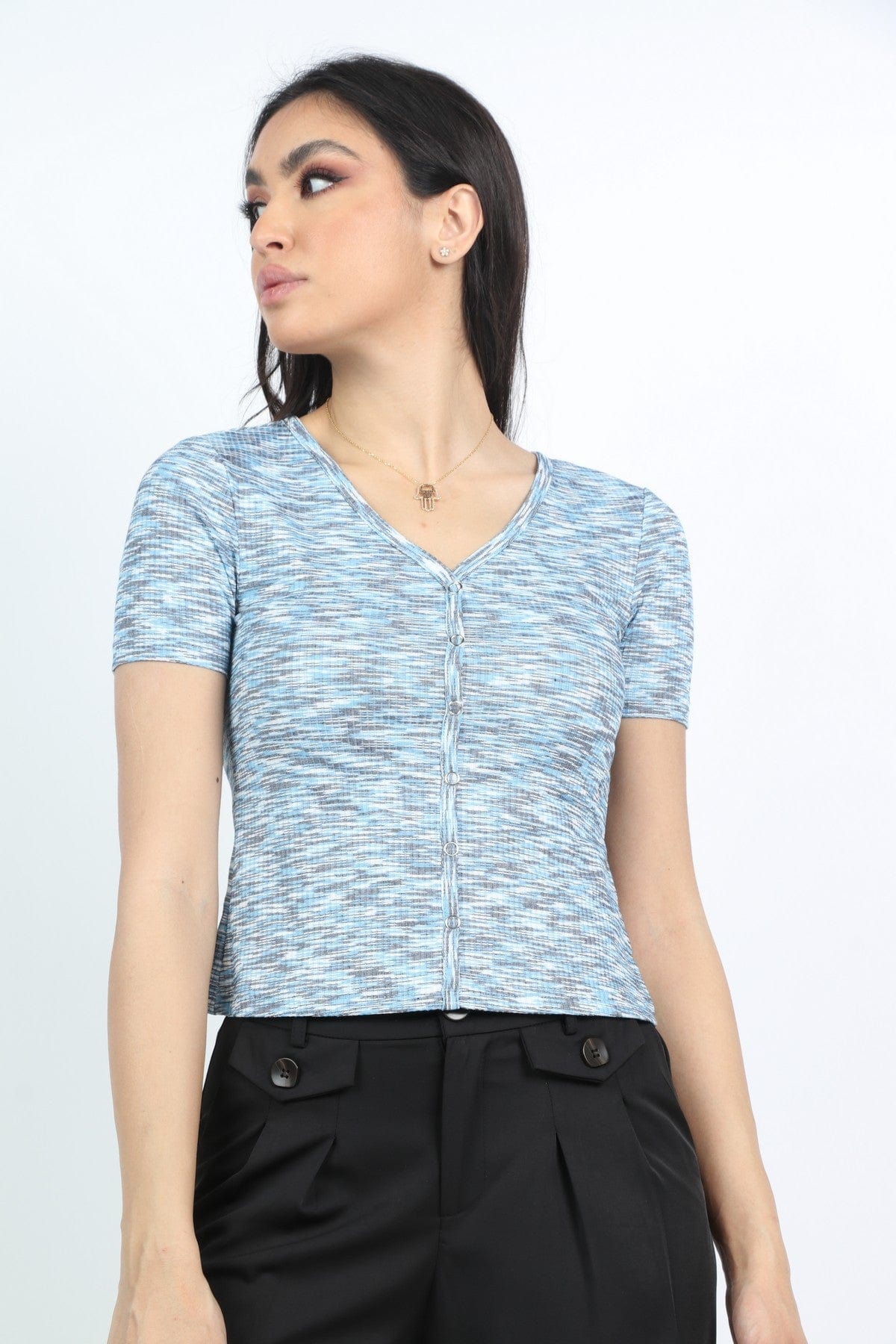 كيتشن بلوزة كم قصير برقبة سبعة وأزرار أمامية نسائي