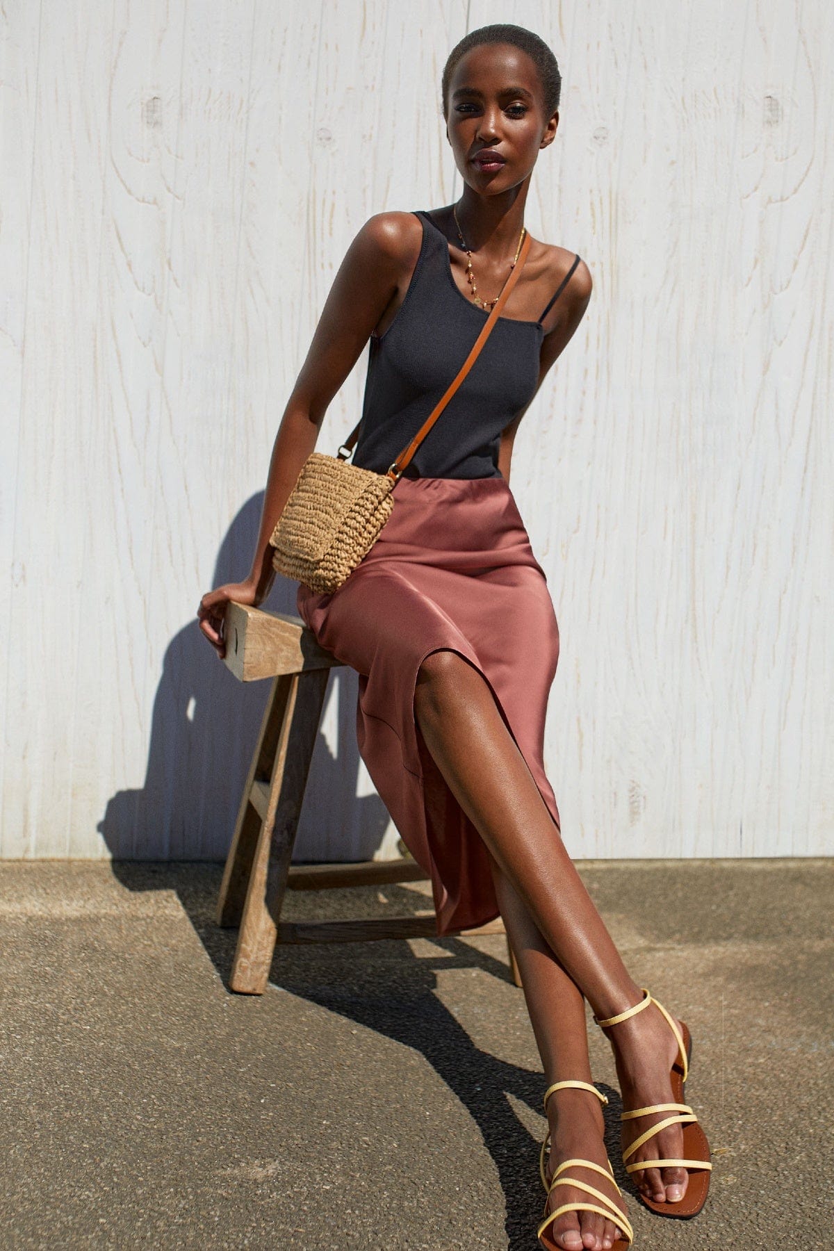 بارفوا تنورة سادة مزين بالمطاطي نسائي أحمر