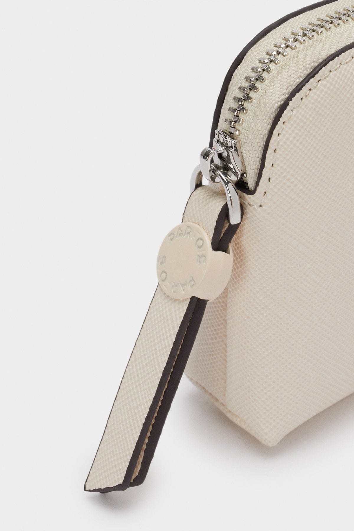 بارفوا محفظة عملات معدنية بسحاب