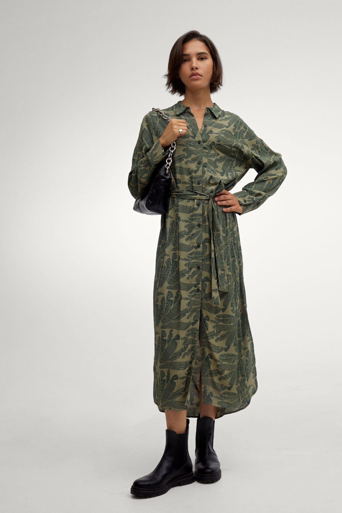 بارفوا فستان نسائي مشجر غامق واسع وبأكمام طويلة أخضر