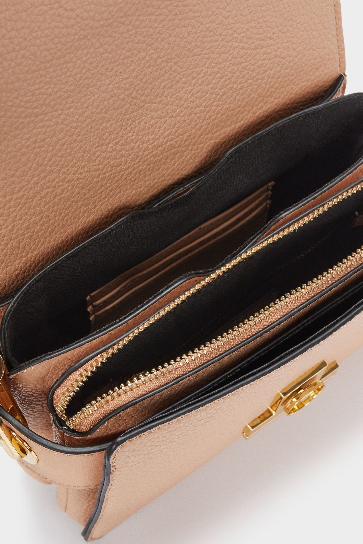 بارفوا حقيبة كروس جلد سادة مع قفل أمامي