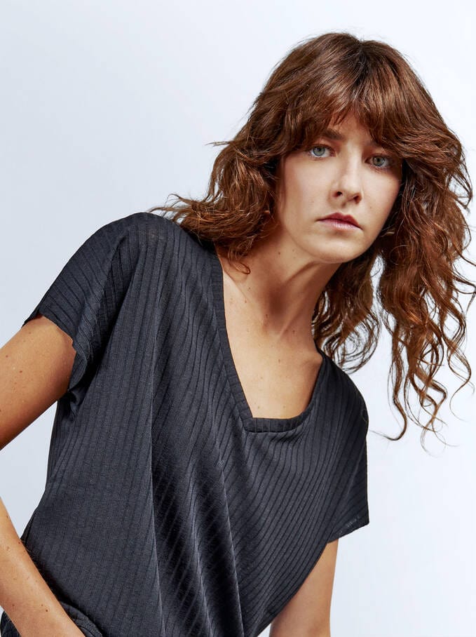 بارفوا تيشرت سادة سبعه نص كم