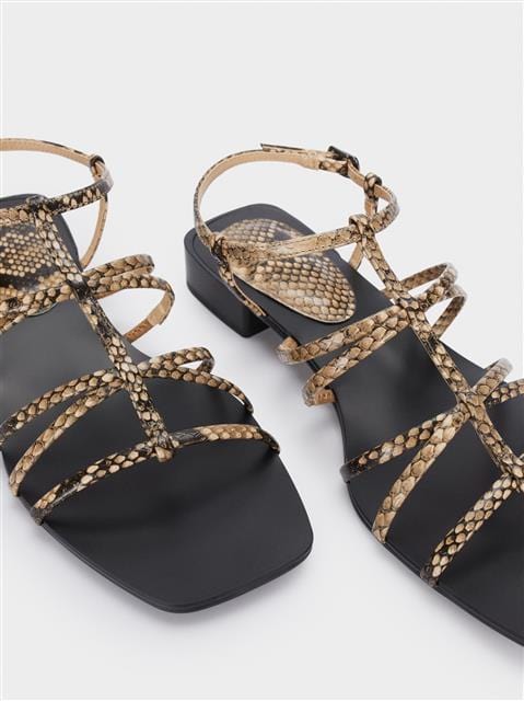 بارفوا صندل بكعب مسطح بني